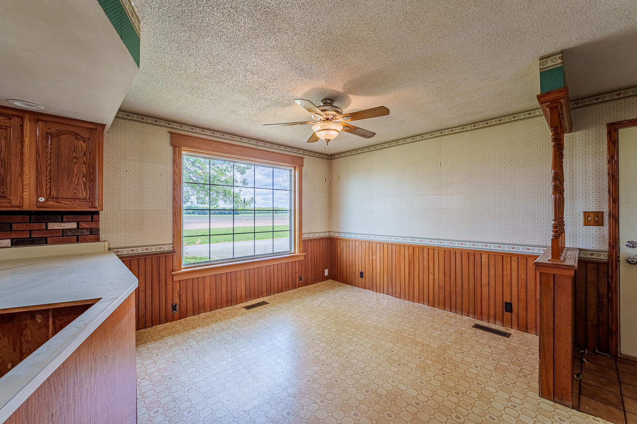 8806 State Route 81, Dola, Ohio 45835