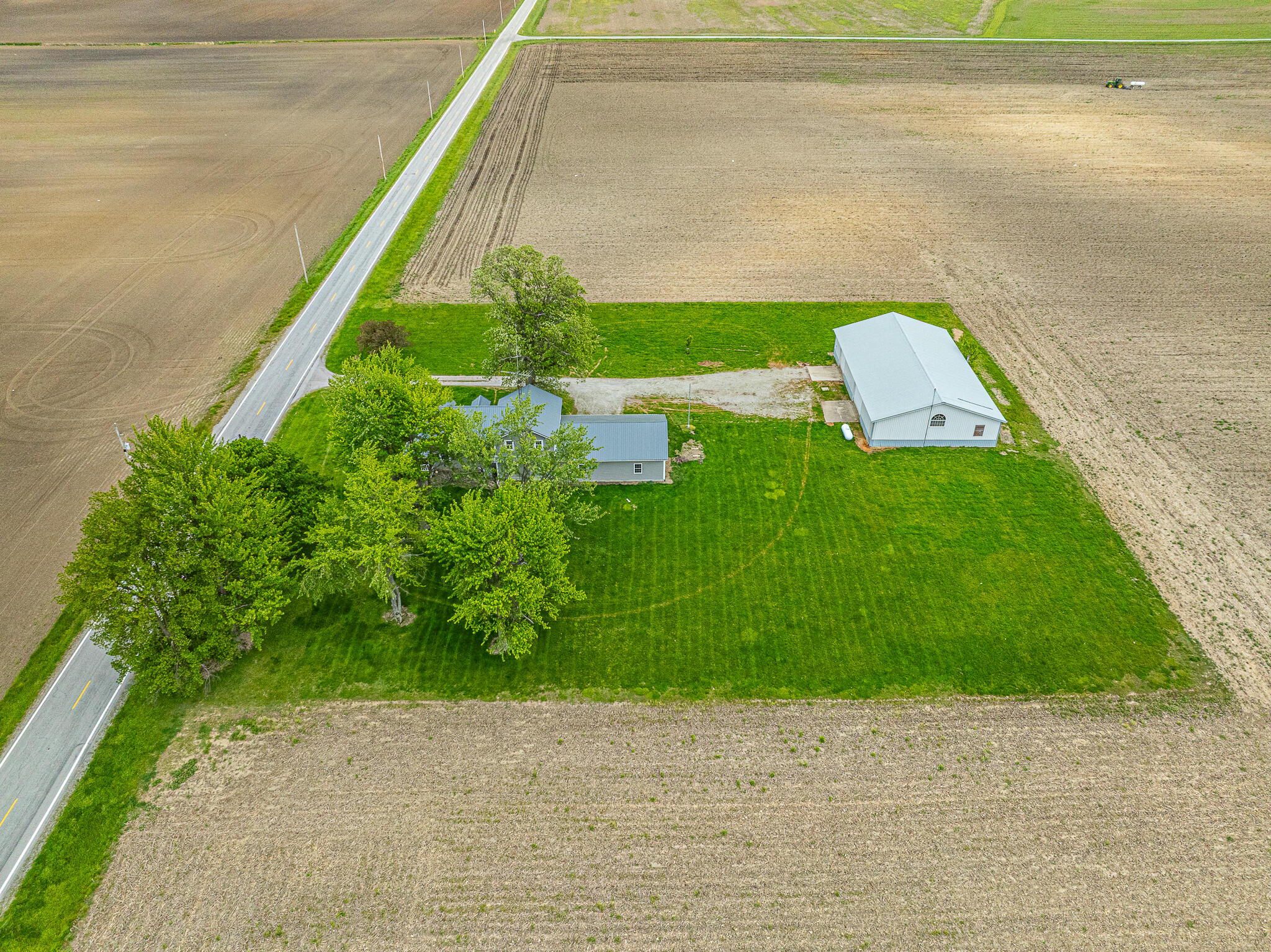 8806 State Route 81, Dola, Ohio 45835