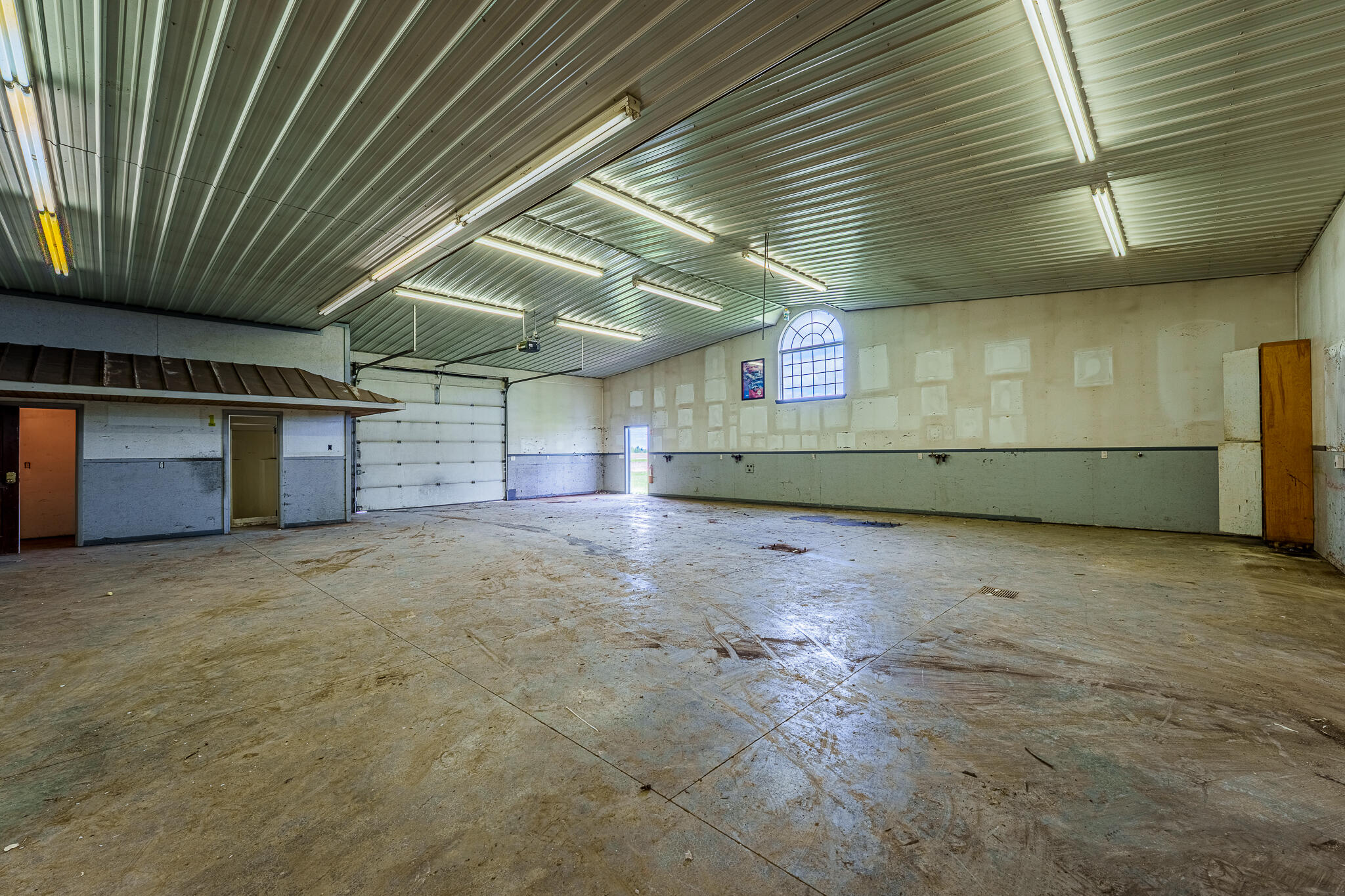 8806 State Route 81, Dola, Ohio 45835