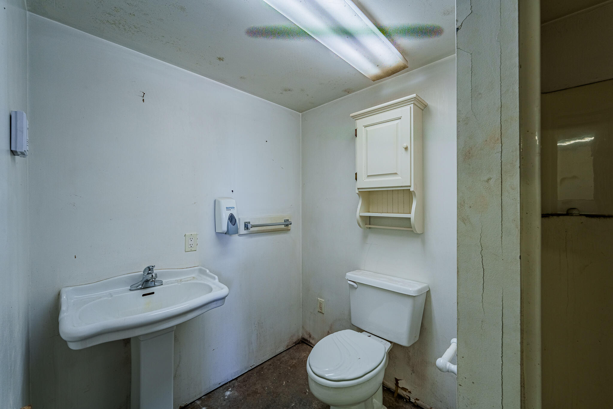 8806 State Route 81, Dola, Ohio 45835