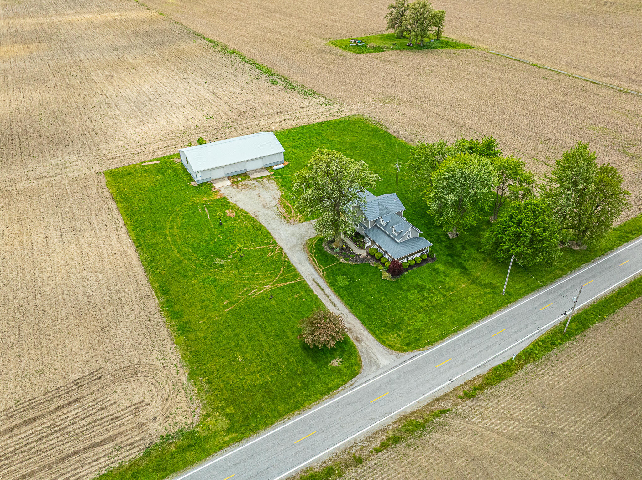 8806 State Route 81, Dola, Ohio 45835