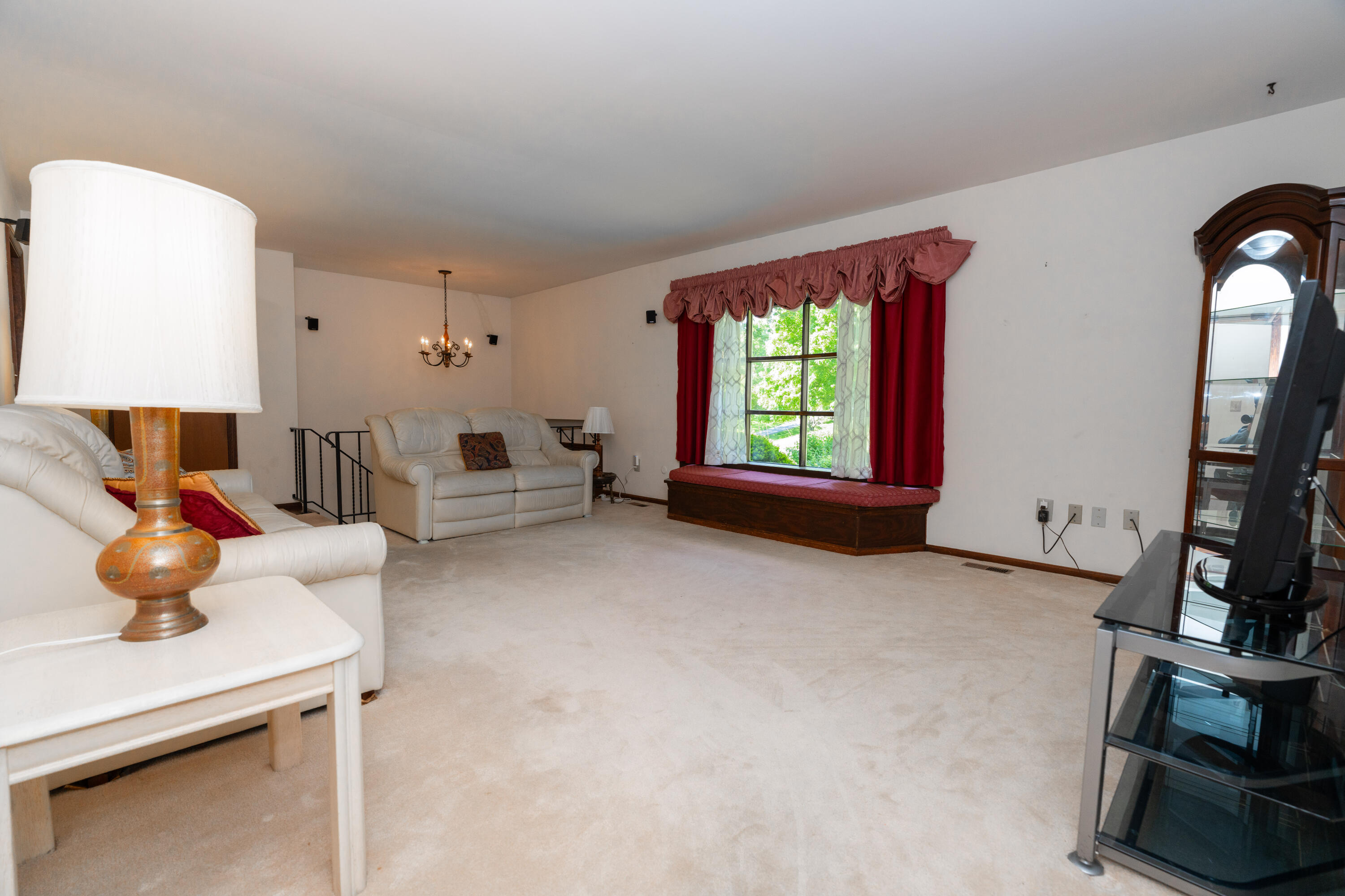 657 White Oak Drive, Springfield, Ohio 45504