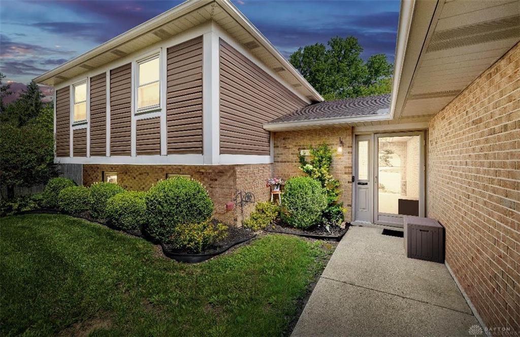 707 Clear Brooke Court, Vandalia, Ohio 45377