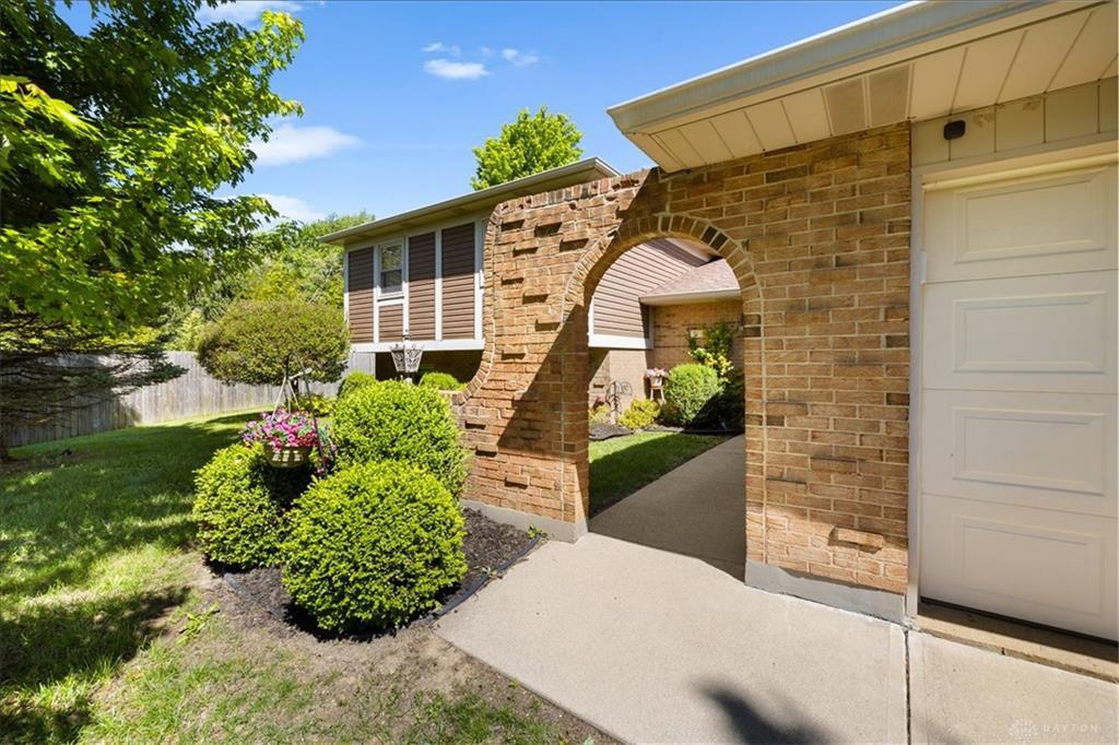 707 Clear Brooke Court, Vandalia, Ohio 45377