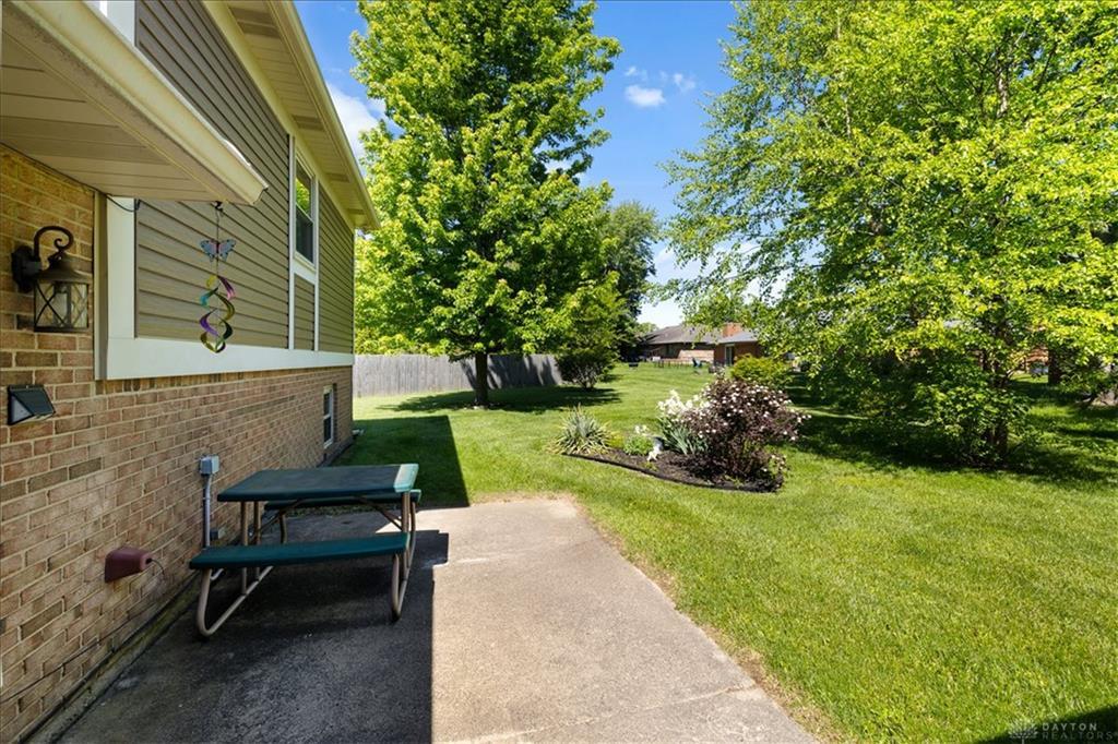 707 Clear Brooke Court, Vandalia, Ohio 45377