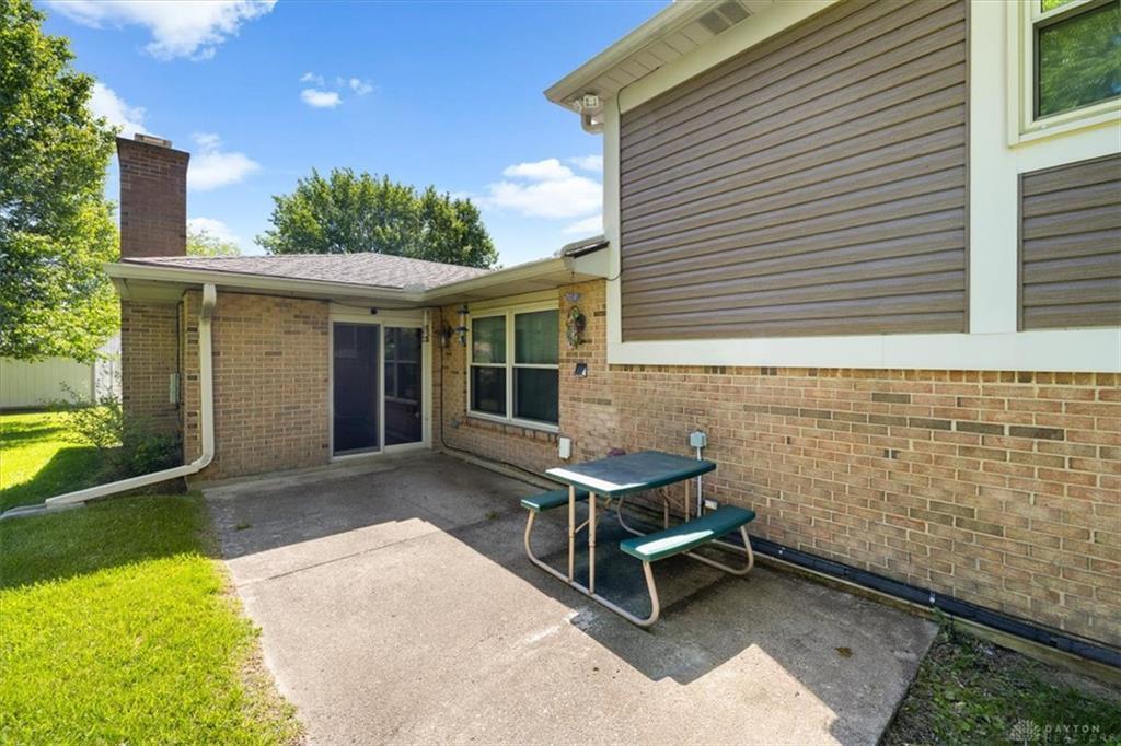 707 Clear Brooke Court, Vandalia, Ohio 45377