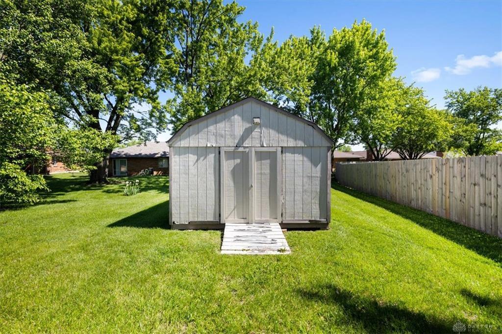 707 Clear Brooke Court, Vandalia, Ohio 45377