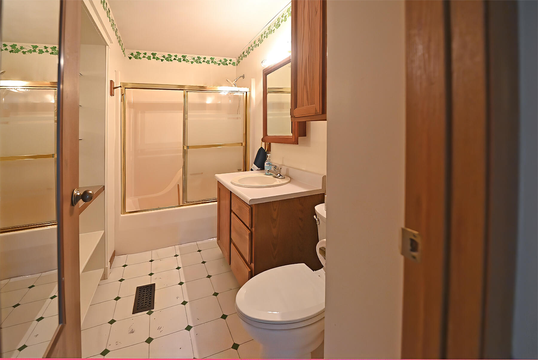 425 Richard, Tipp City, Ohio 45371