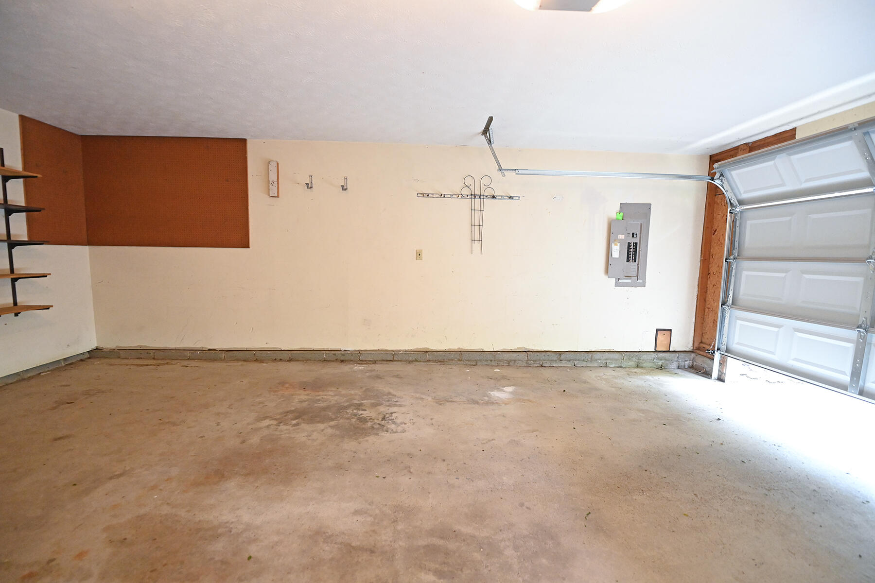 425 Richard, Tipp City, Ohio 45371