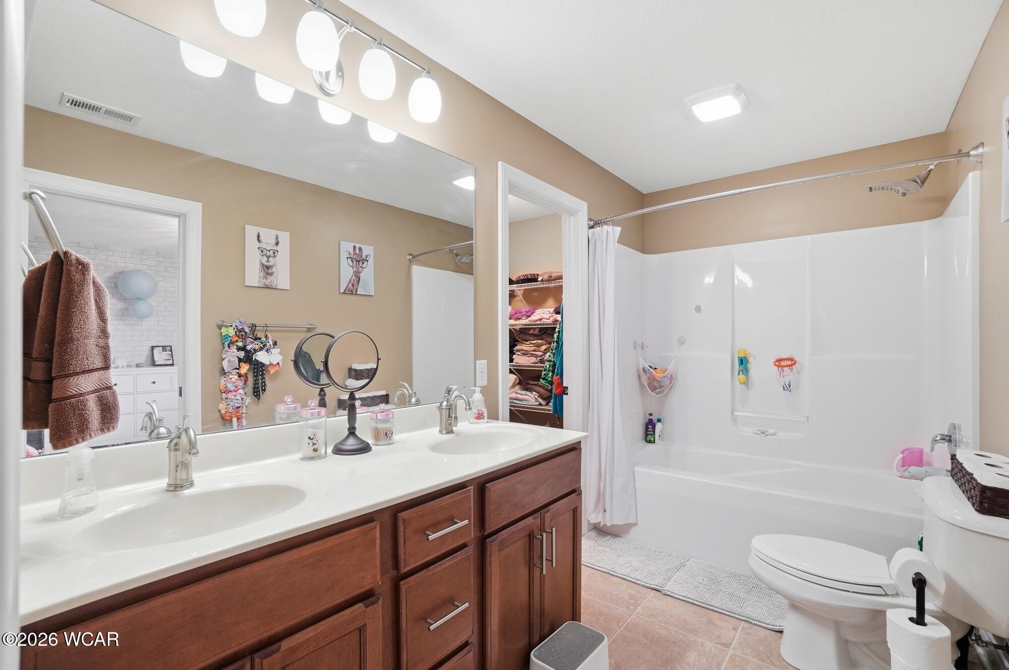 690 Rosecrest Drive, Troy, Ohio