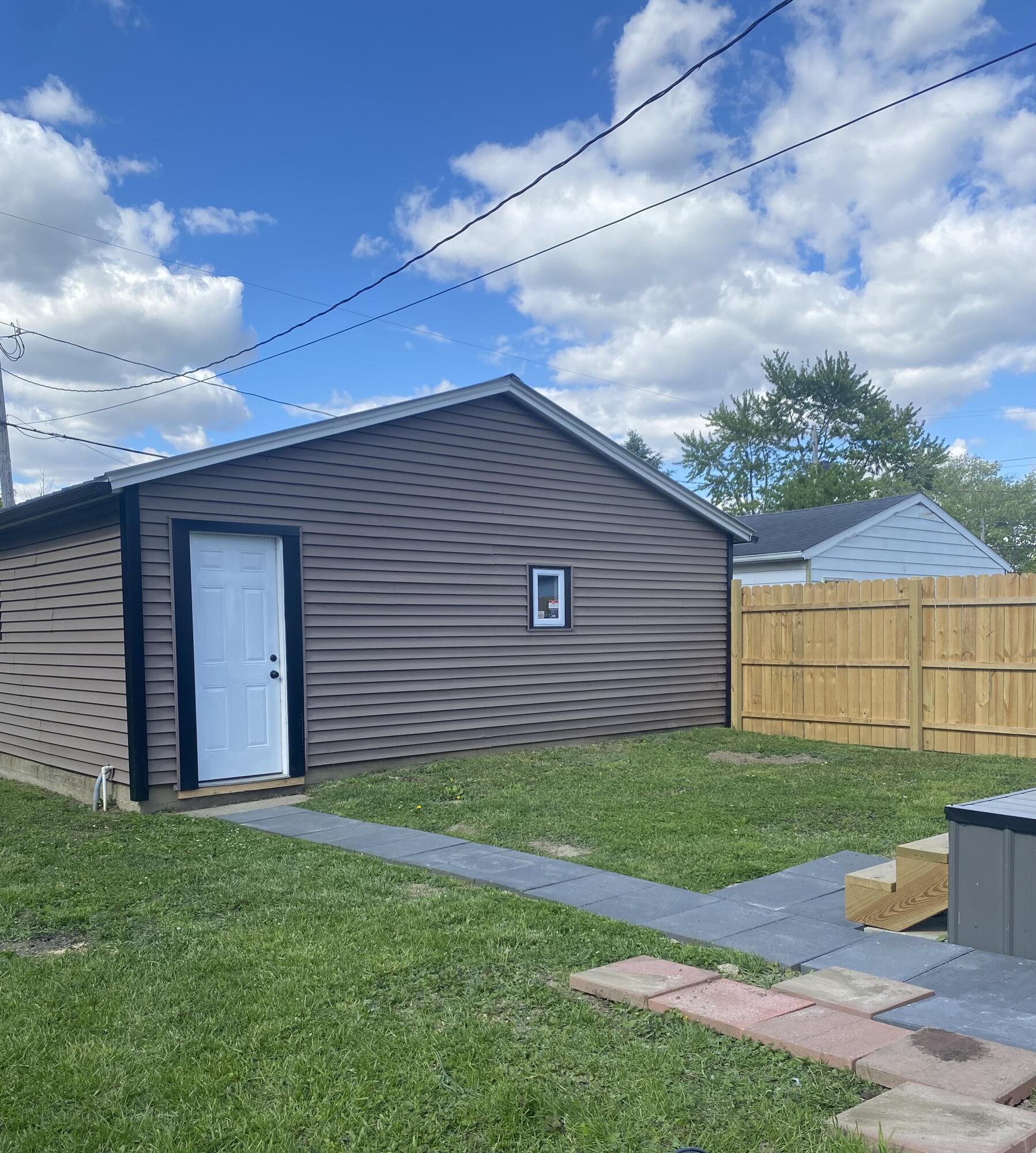 1400 Innisfallen Avenue, Springfield, Ohio 45506