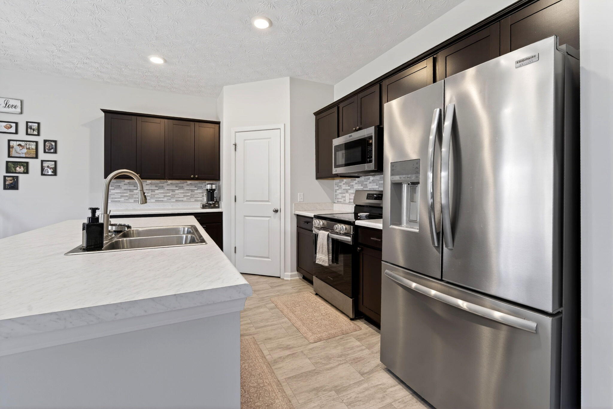 5195 Burton Drive, Springfield, Ohio 45503