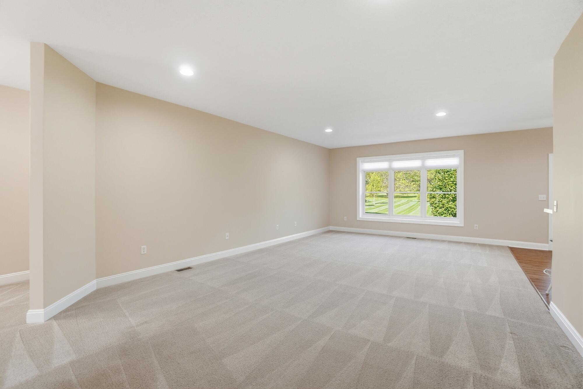 1952 Barnhart Road, Troy, Ohio 45373
