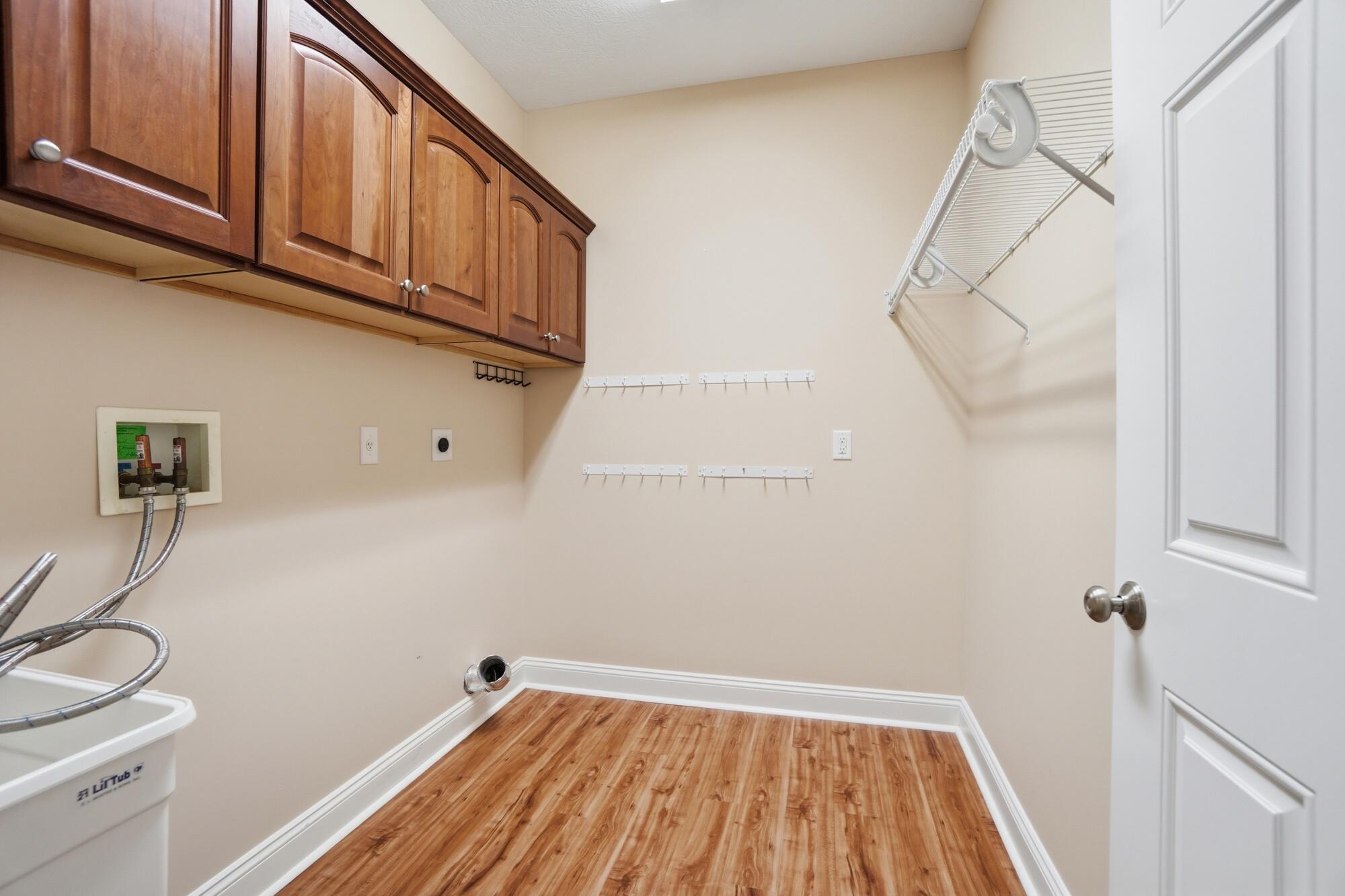 1952 Barnhart Road, Troy, Ohio 45373