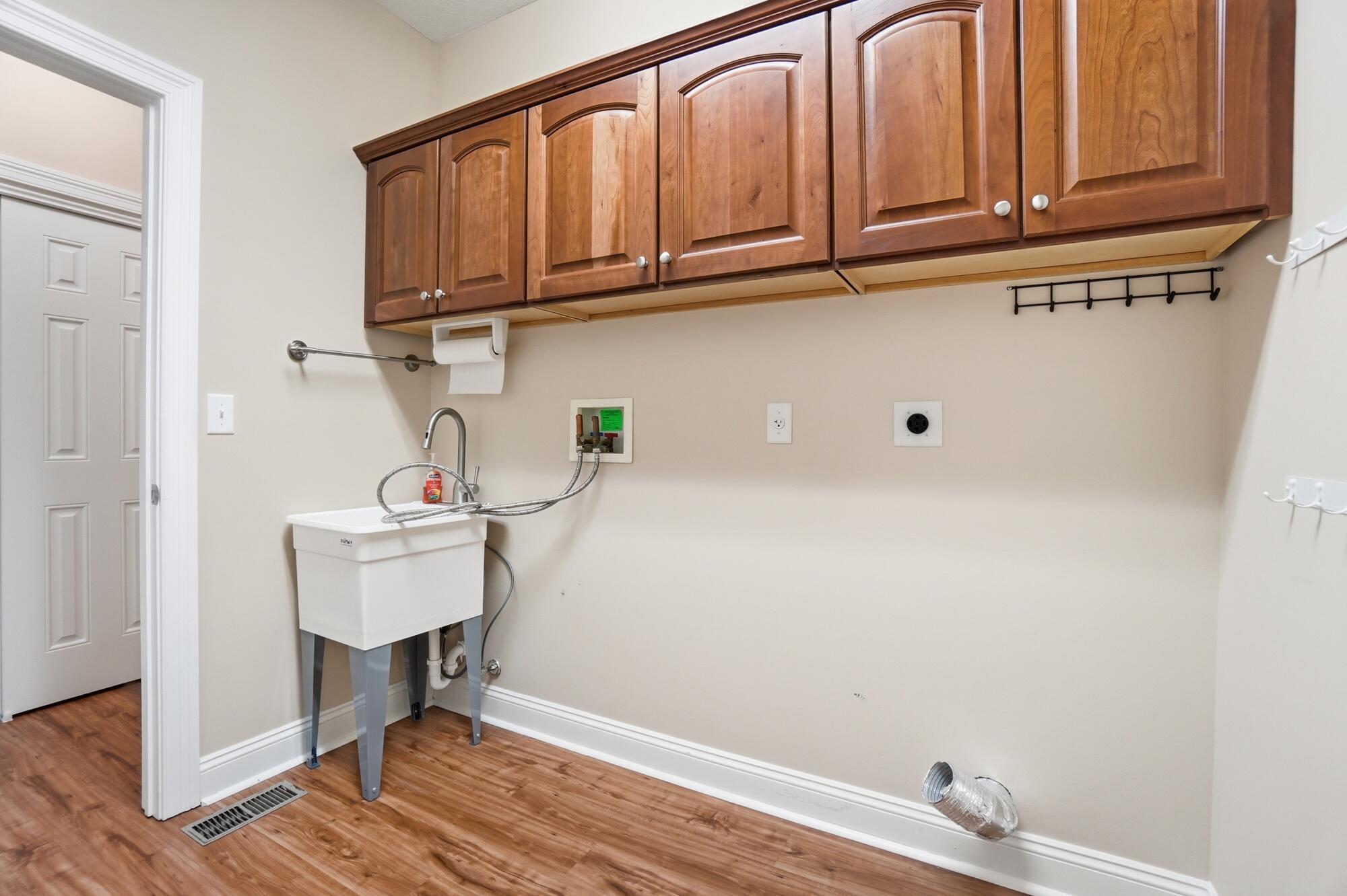1952 Barnhart Road, Troy, Ohio 45373
