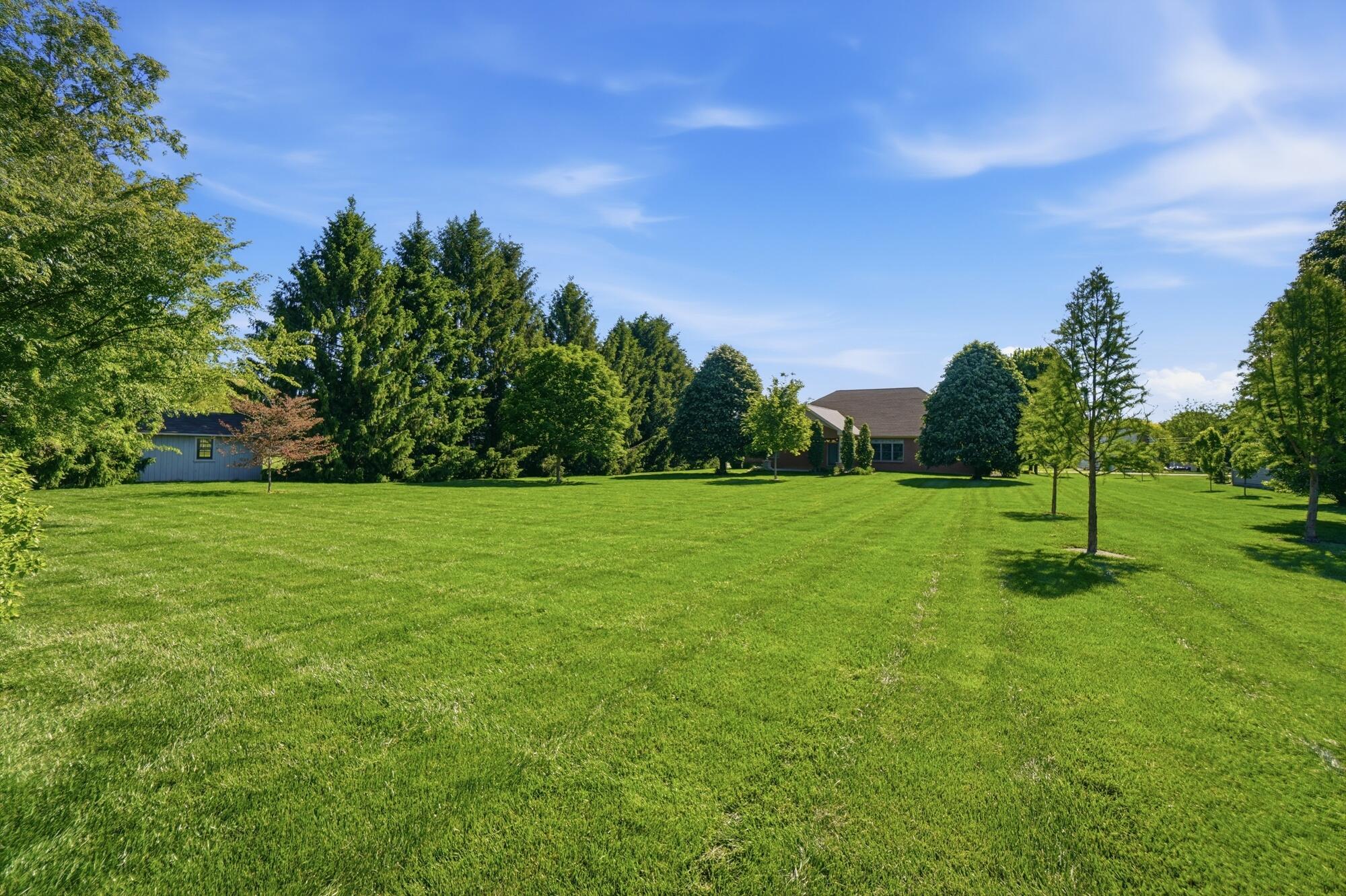1952 Barnhart Road, Troy, Ohio 45373