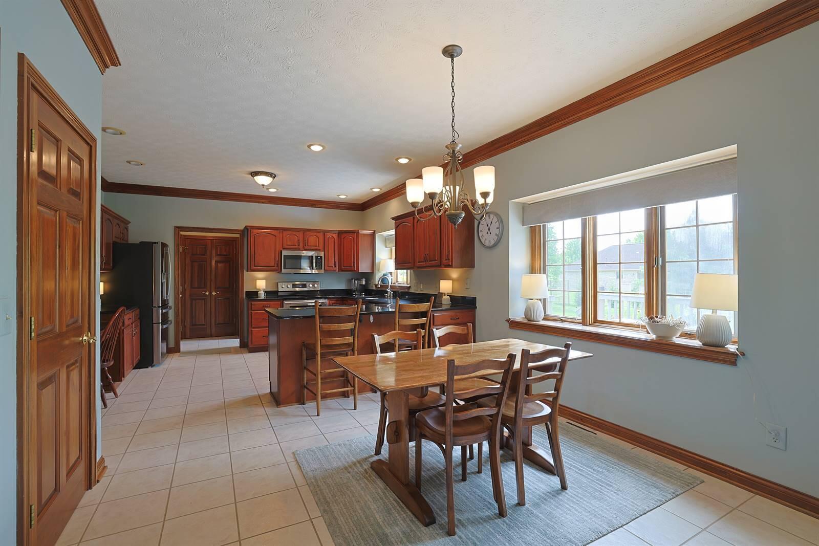 638 Primrose Lane, Tipp City, Ohio 45371
