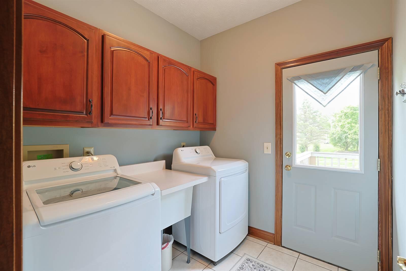638 Primrose Lane, Tipp City, Ohio 45371