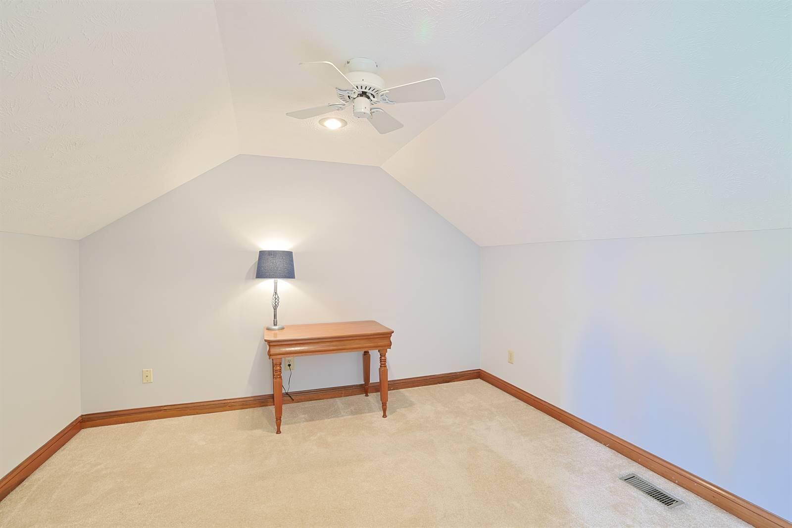 638 Primrose Lane, Tipp City, Ohio 45371