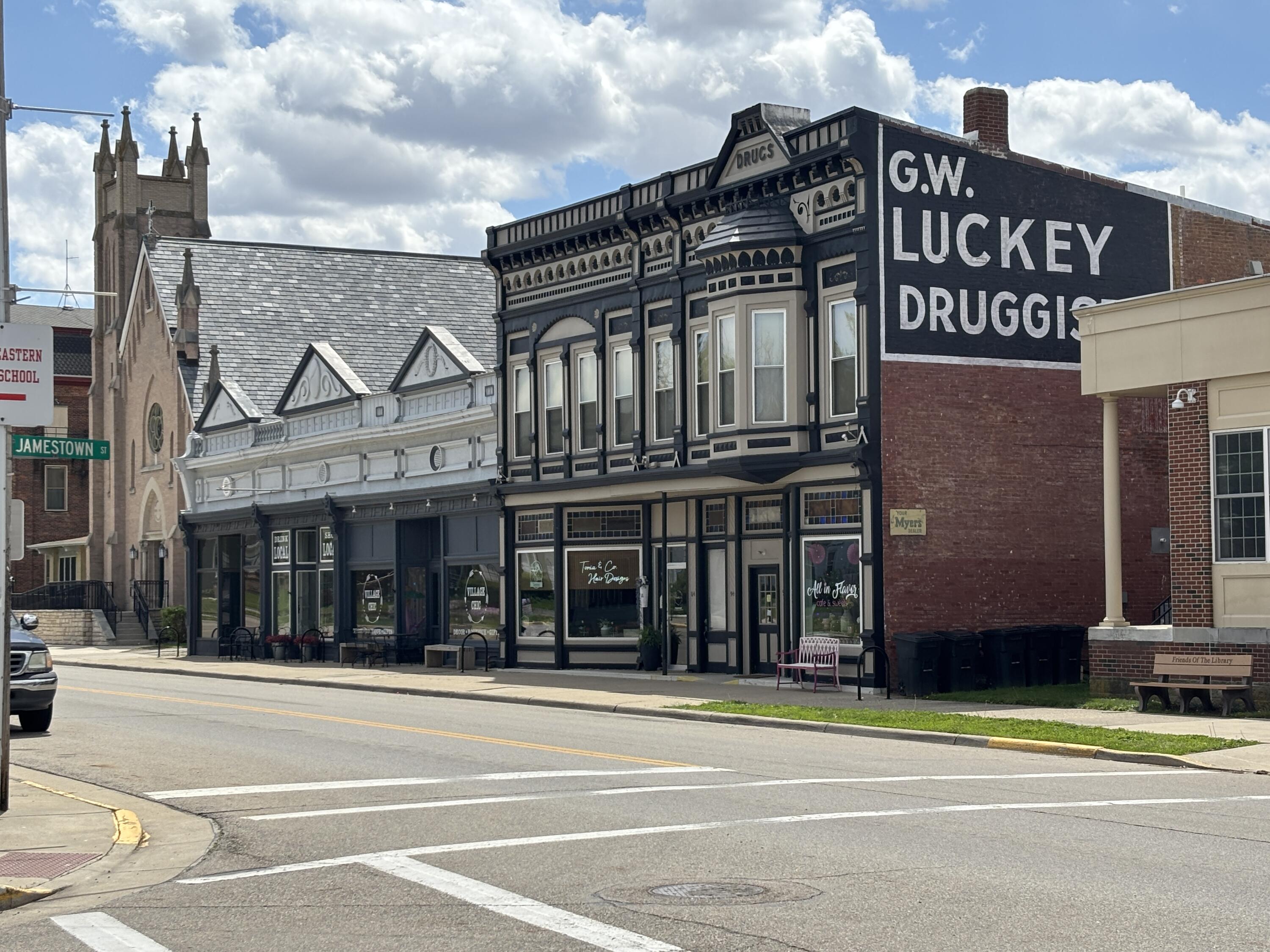 15 Chillicothe Street, South Charleston, Ohio 45368