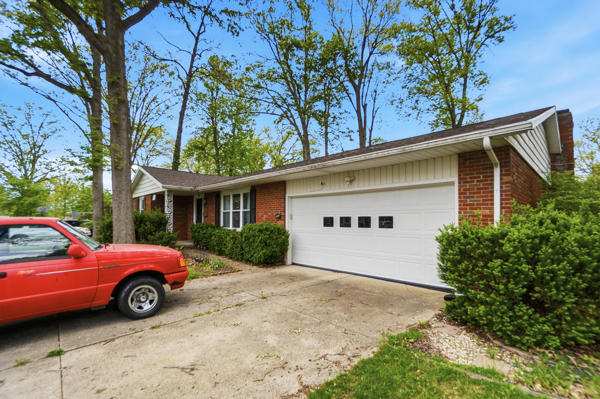 115 Barnsbury Drive, Lima, Ohio 45804