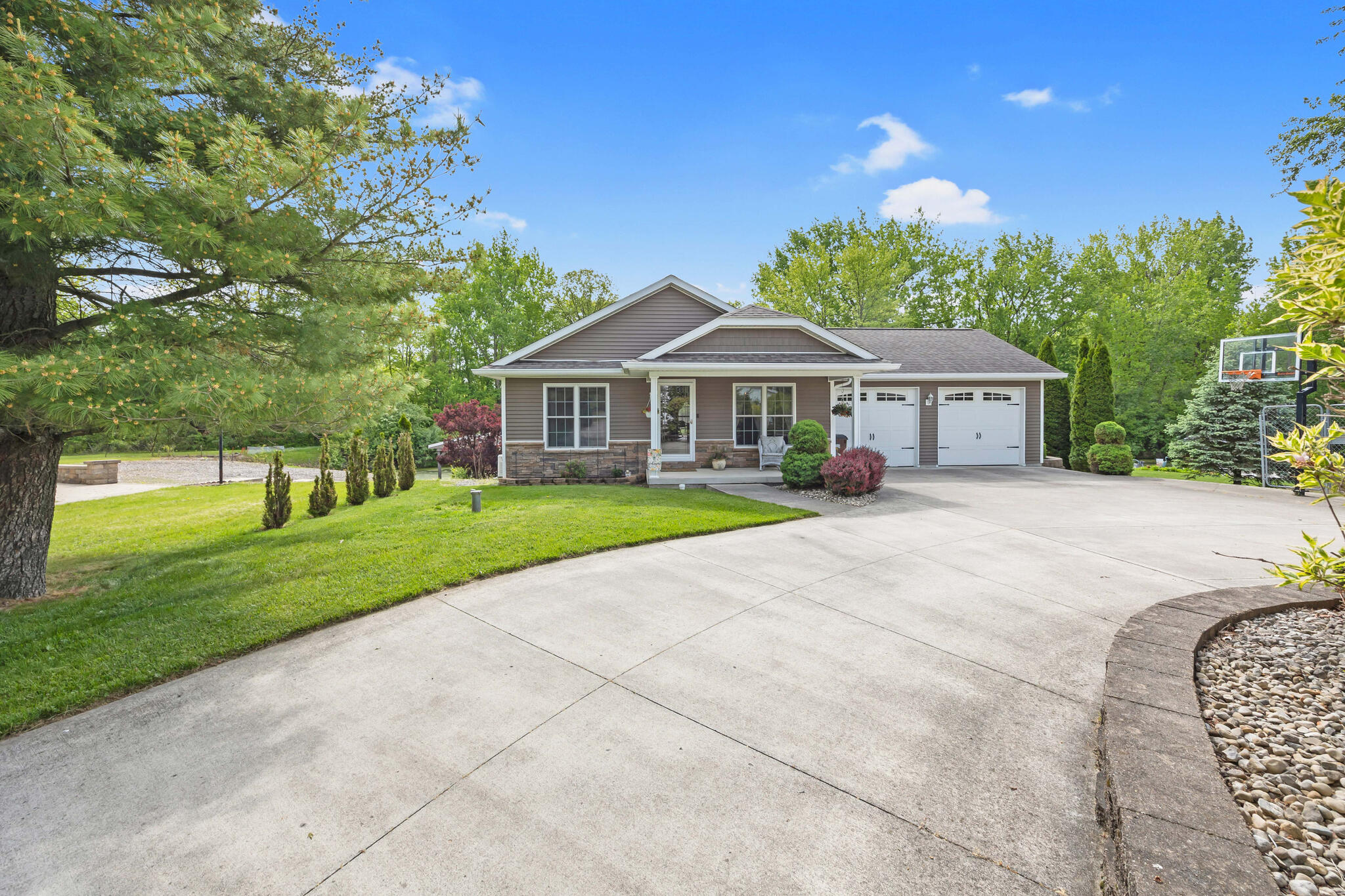 8599 King Avenue, Lakeview, Ohio 43331
