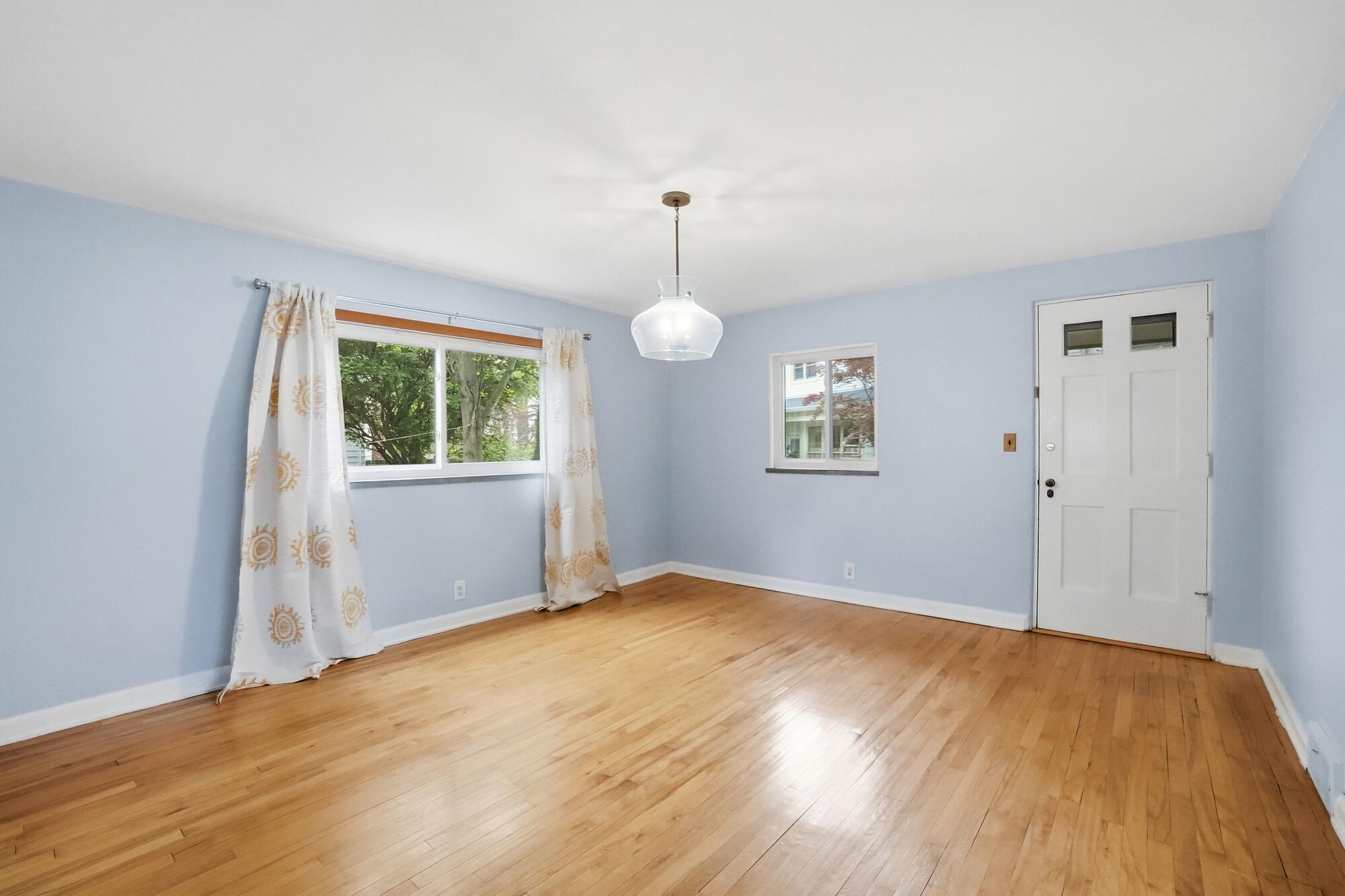 327 Ardmore Road, Springfield, Ohio 45504