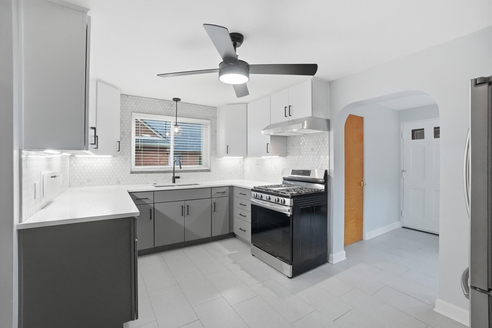 327 Ardmore Road, Springfield, Ohio 45504