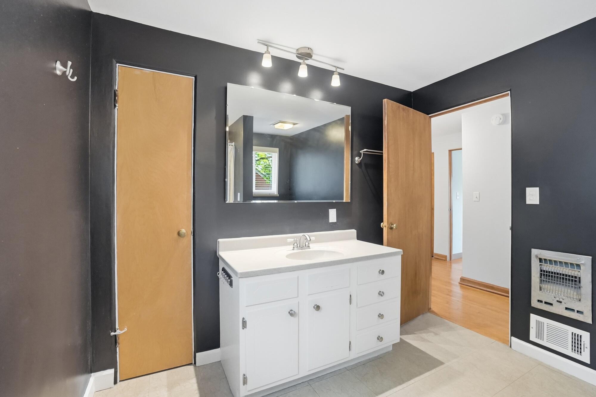 327 Ardmore Road, Springfield, Ohio 45504