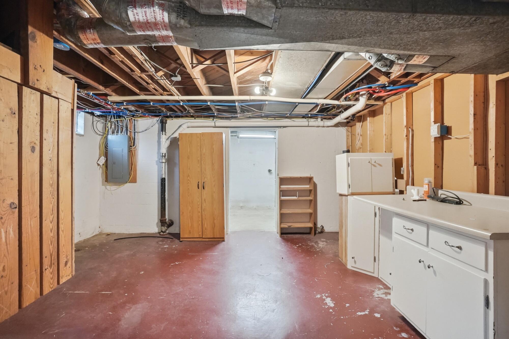 327 Ardmore Road, Springfield, Ohio 45504