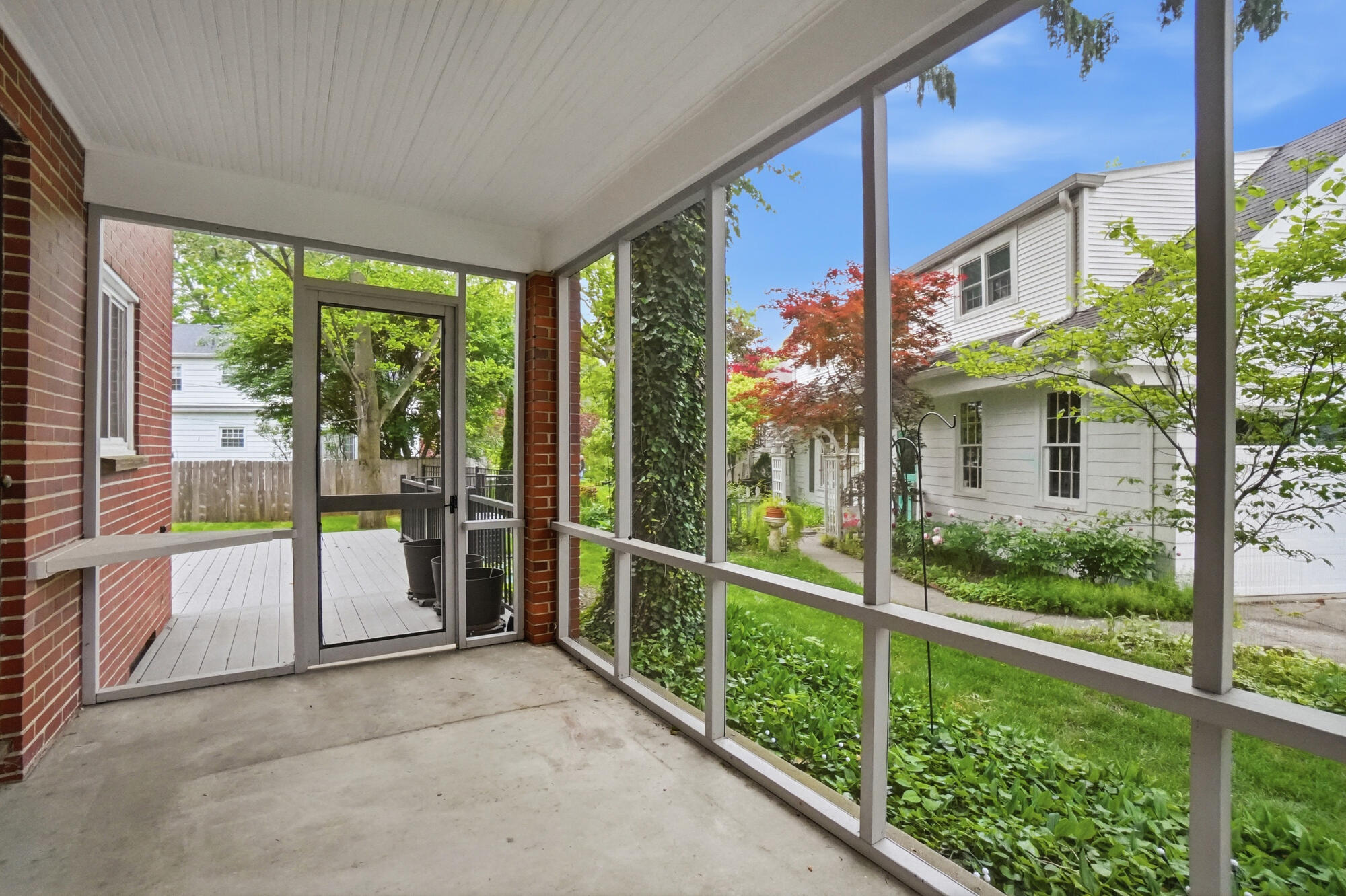 327 Ardmore Road, Springfield, Ohio 45504