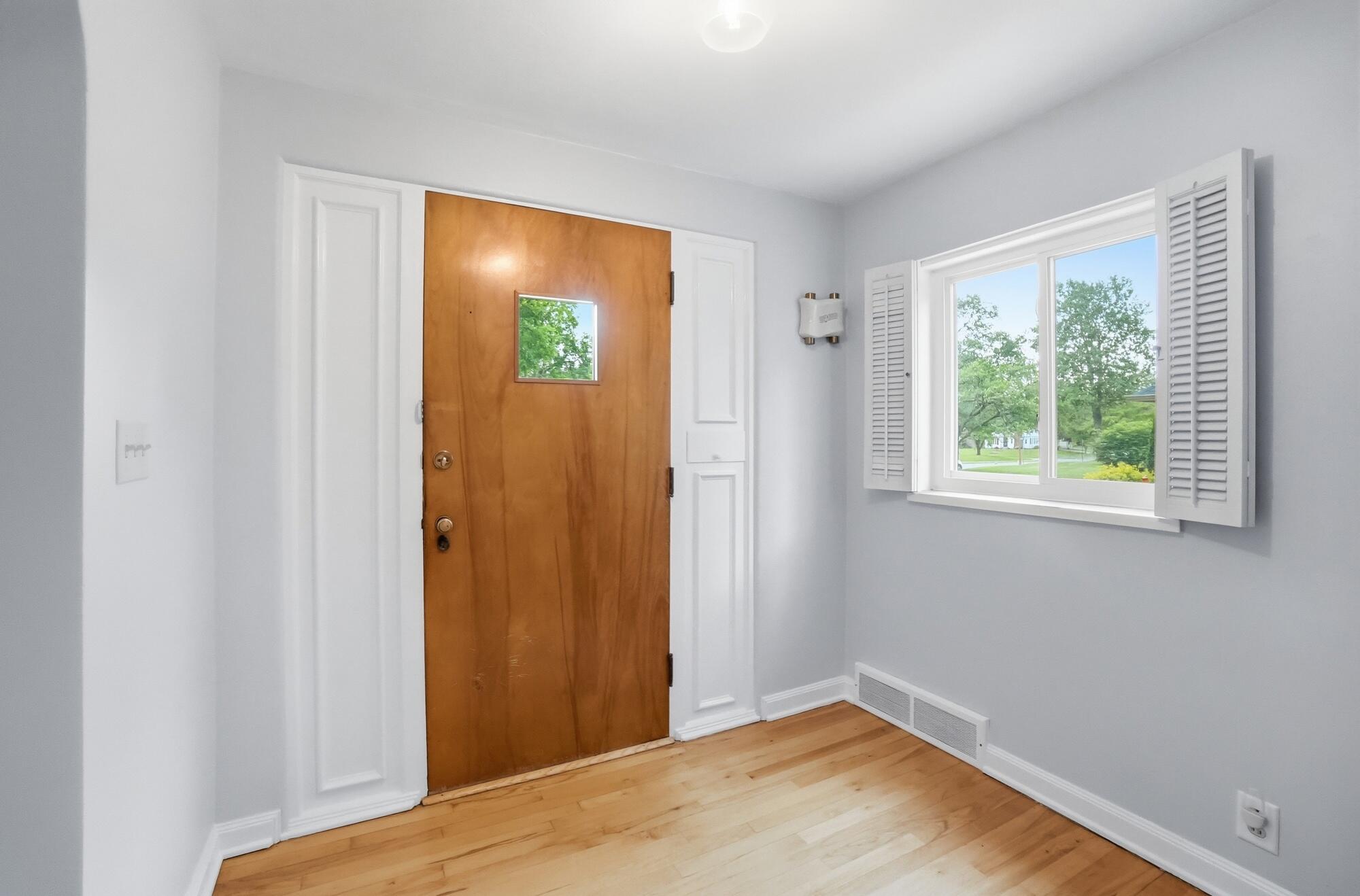 327 Ardmore Road, Springfield, Ohio 45504