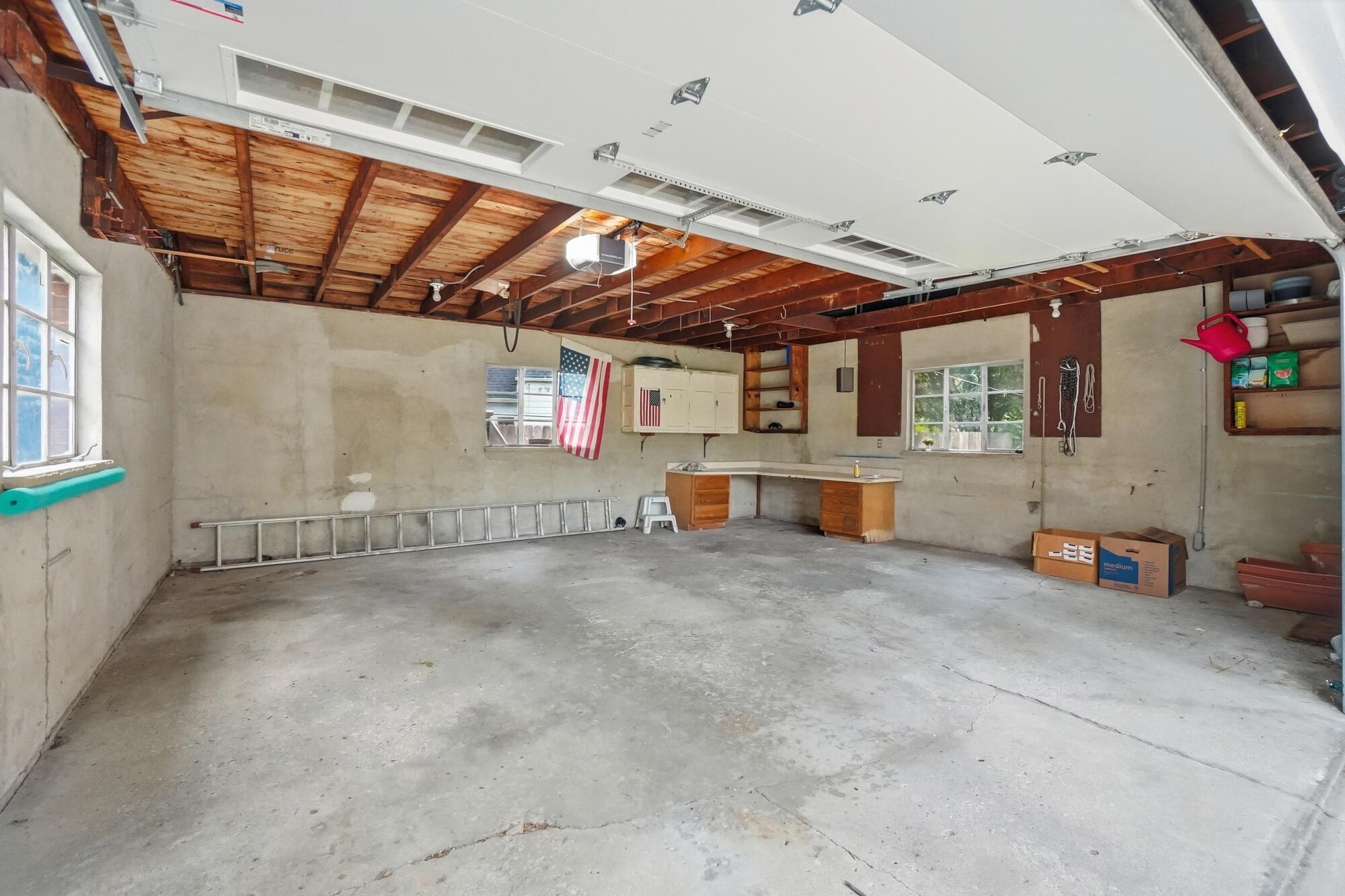 327 Ardmore Road, Springfield, Ohio 45504