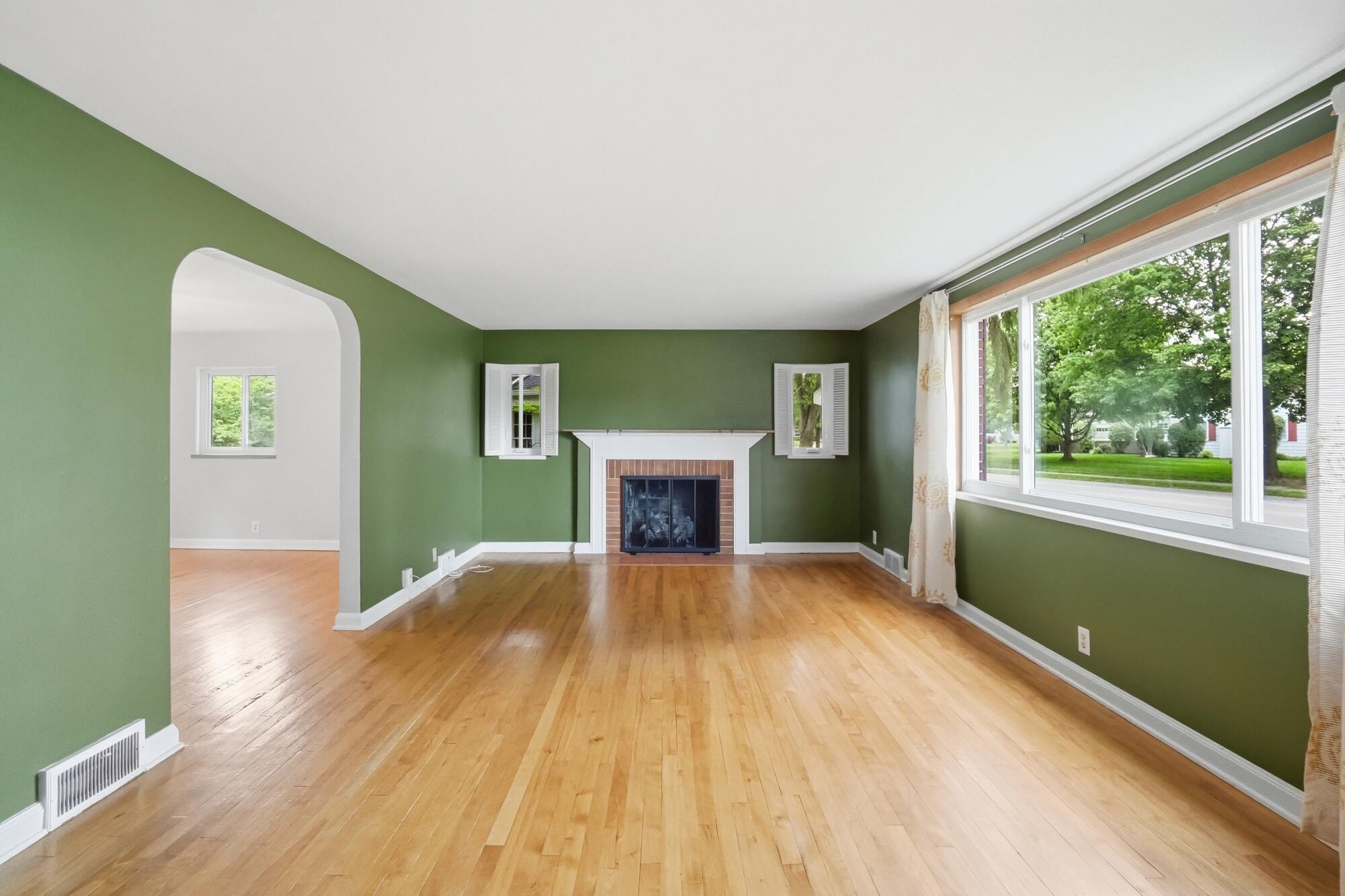 327 Ardmore Road, Springfield, Ohio 45504