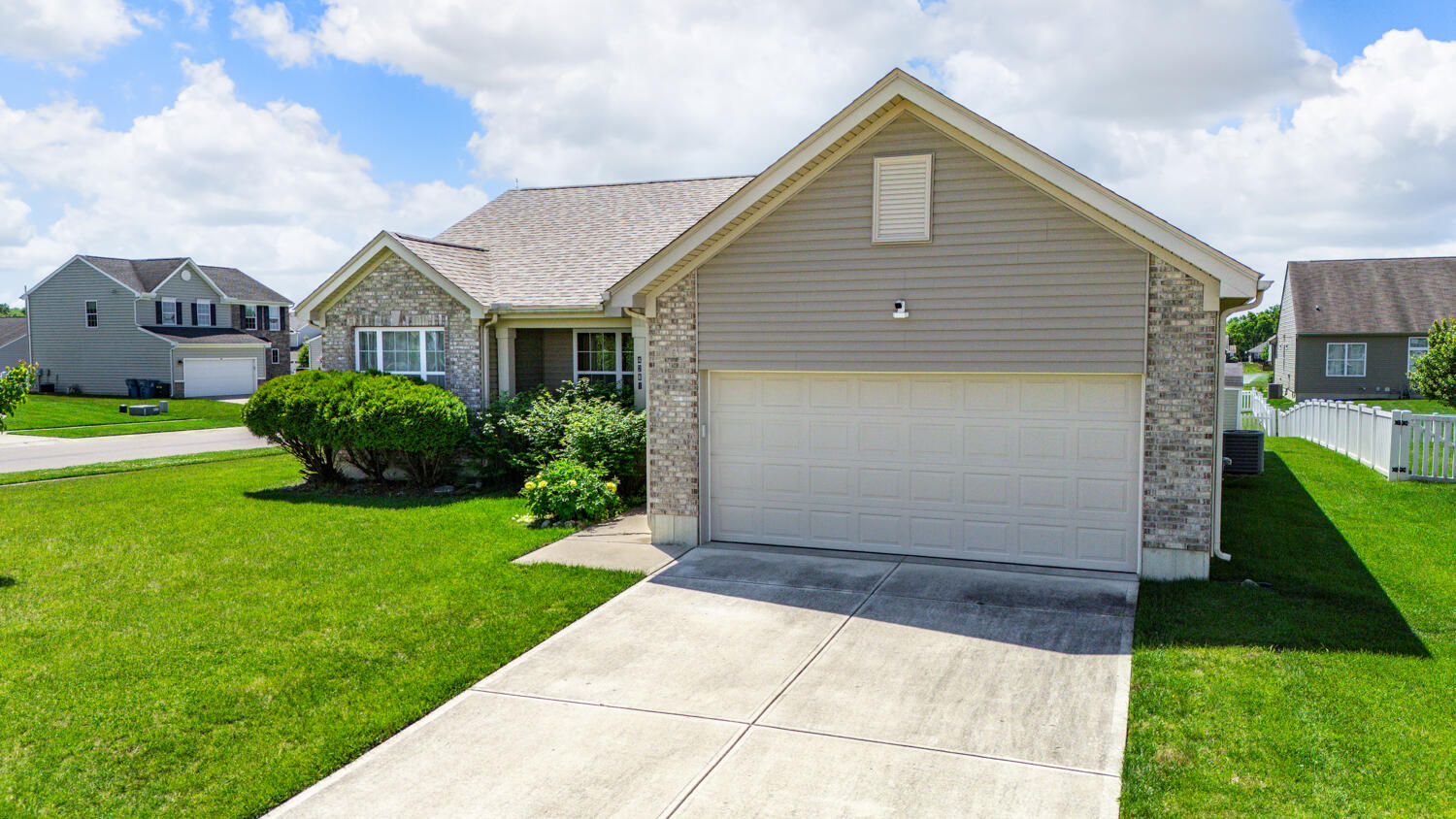 4281 Bergamot Drive, Tipp City, Ohio 45371