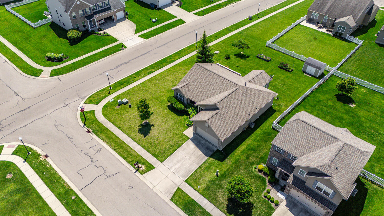 4281 Bergamot Drive, Tipp City, Ohio 45371