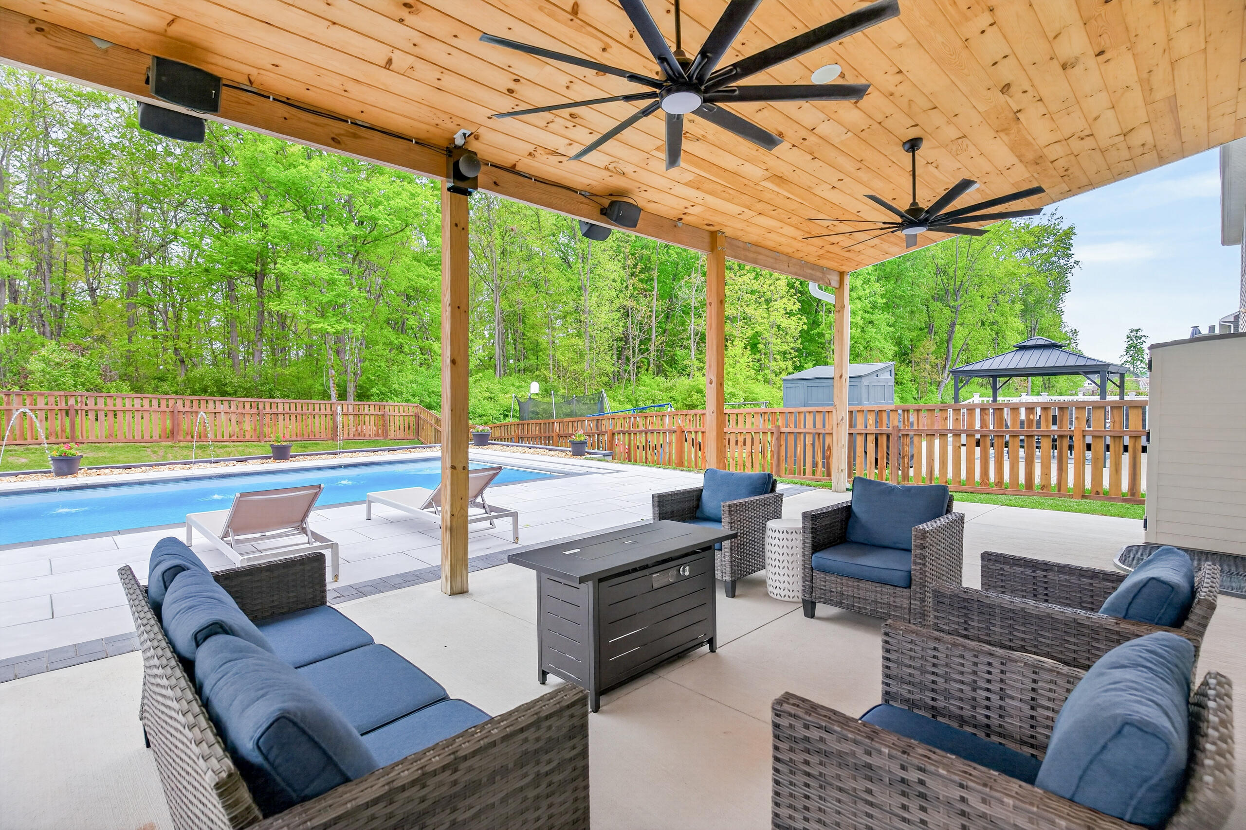 3207 White Ash Drive, Tipp City, Ohio 45371