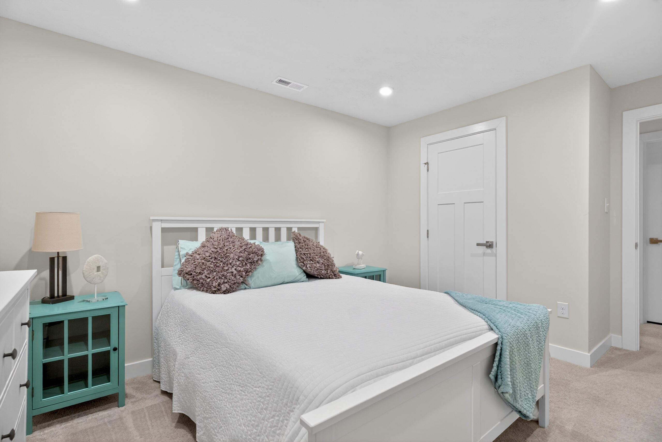 3207 White Ash Drive, Tipp City, Ohio 45371