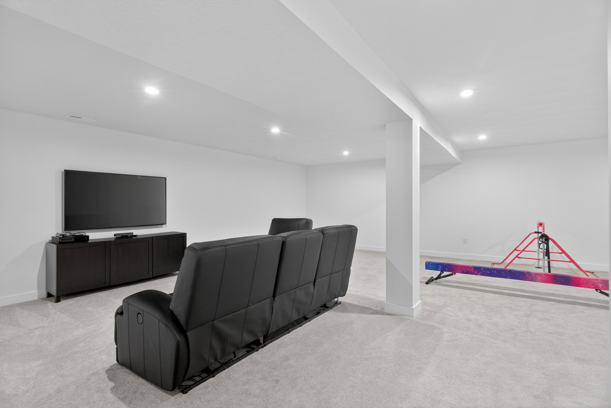 3207 White Ash Drive, Tipp City, Ohio 45371