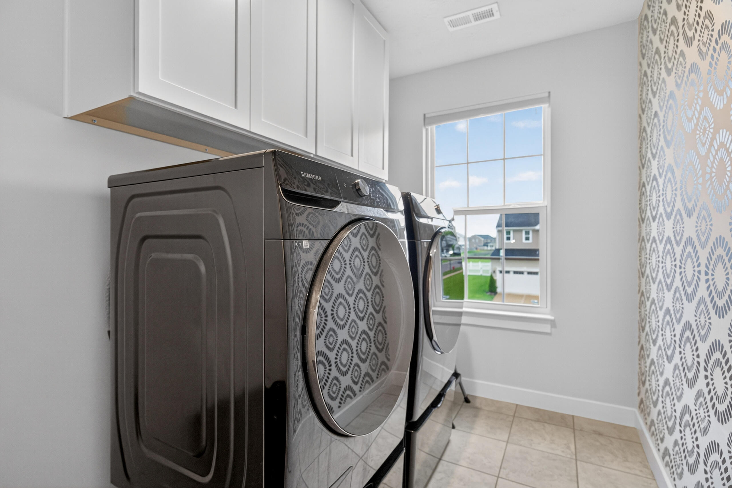3207 White Ash Drive, Tipp City, Ohio 45371