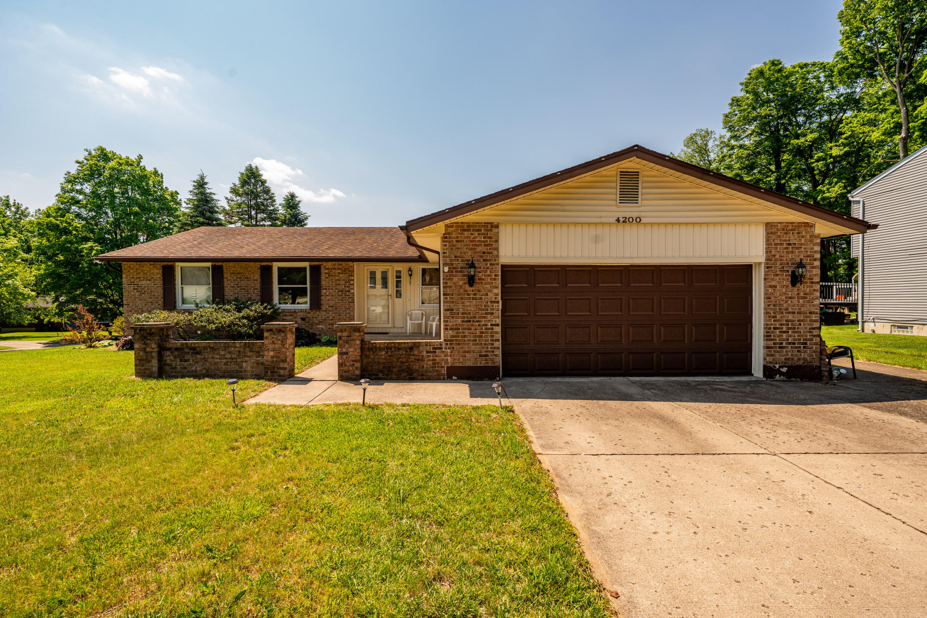 4200 Linchmere Drive, Clayton, Ohio 45415