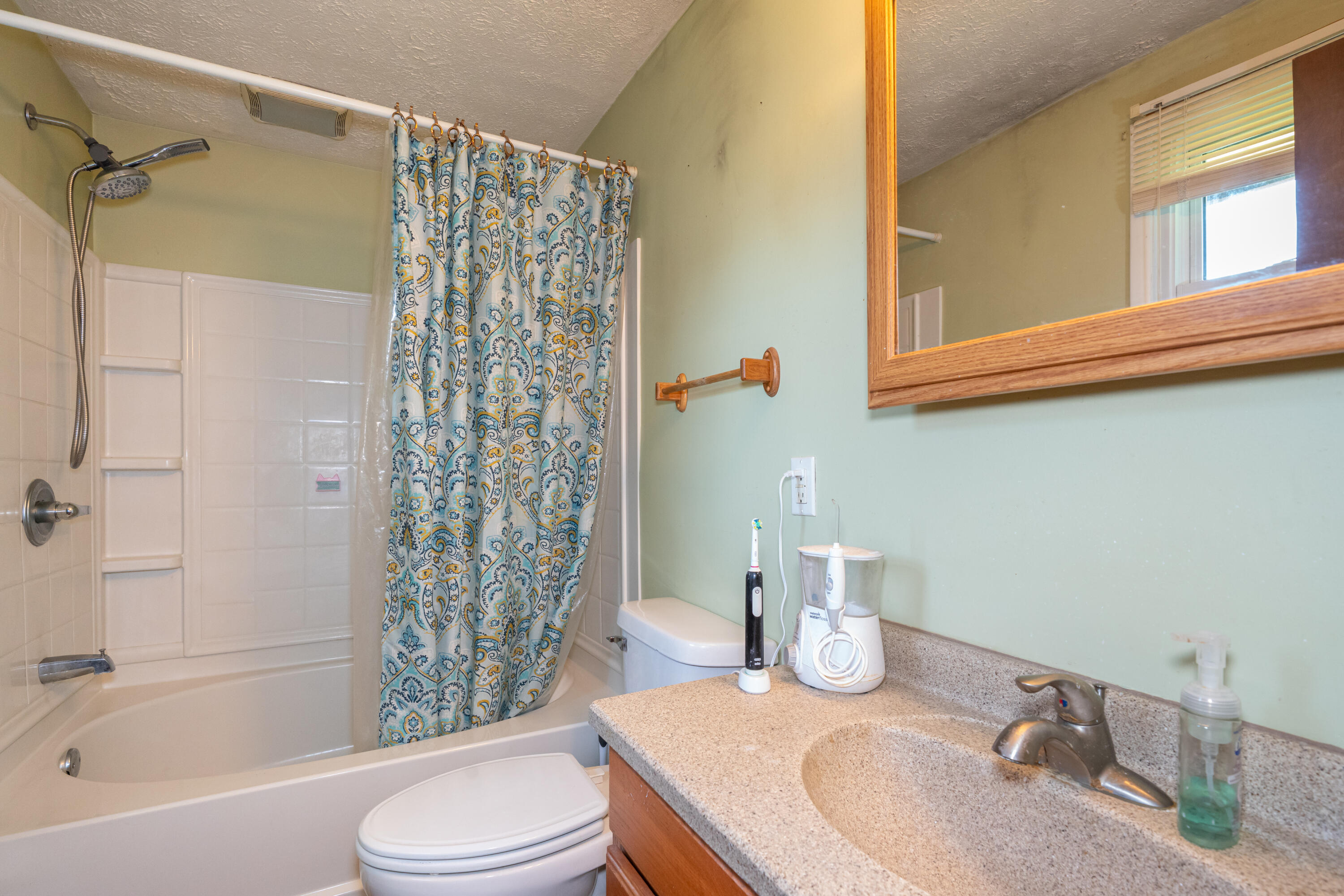 4200 Linchmere Drive, Clayton, Ohio 45415
