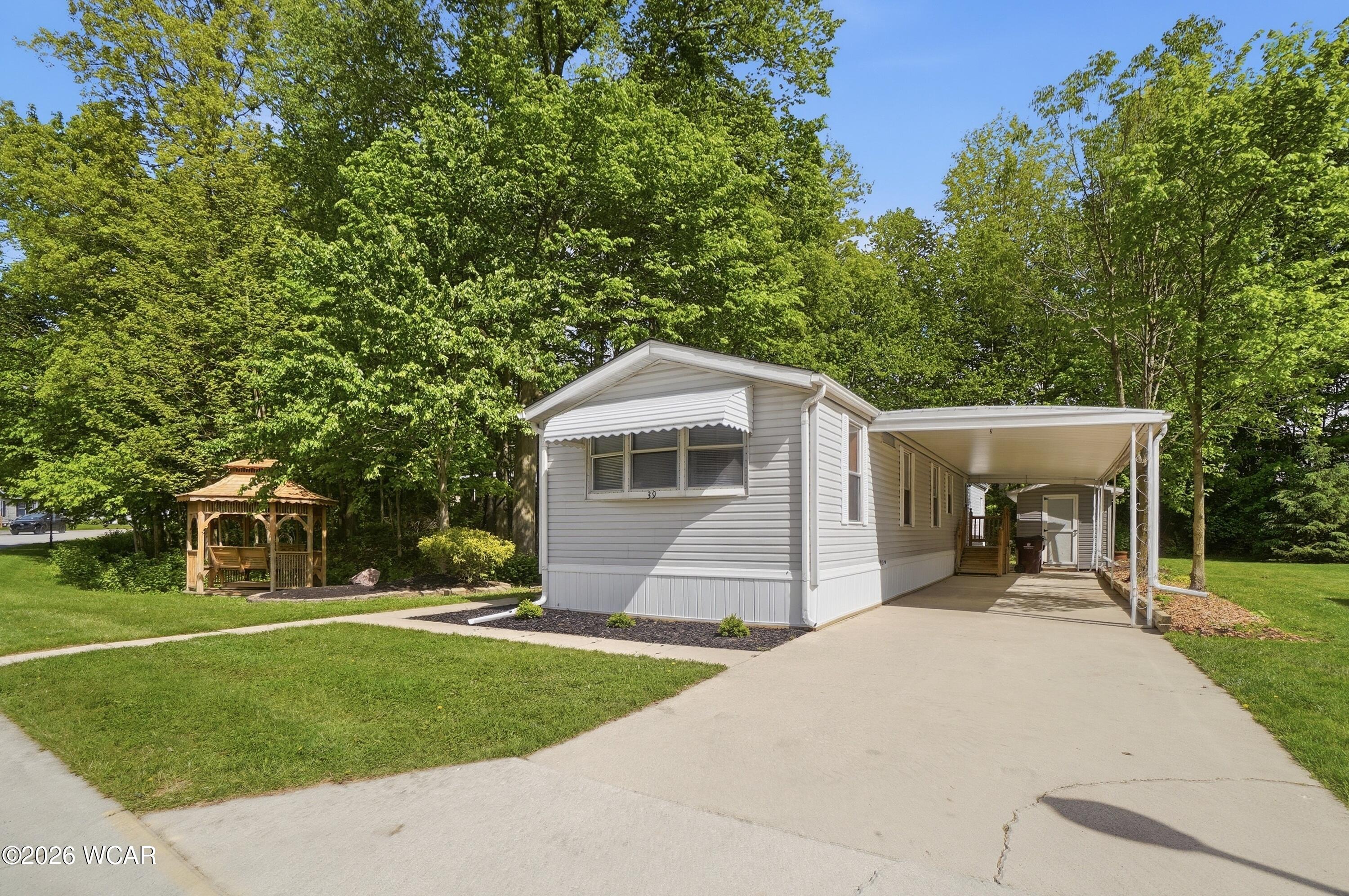 39 Lakeside Drive, Lima, Ohio