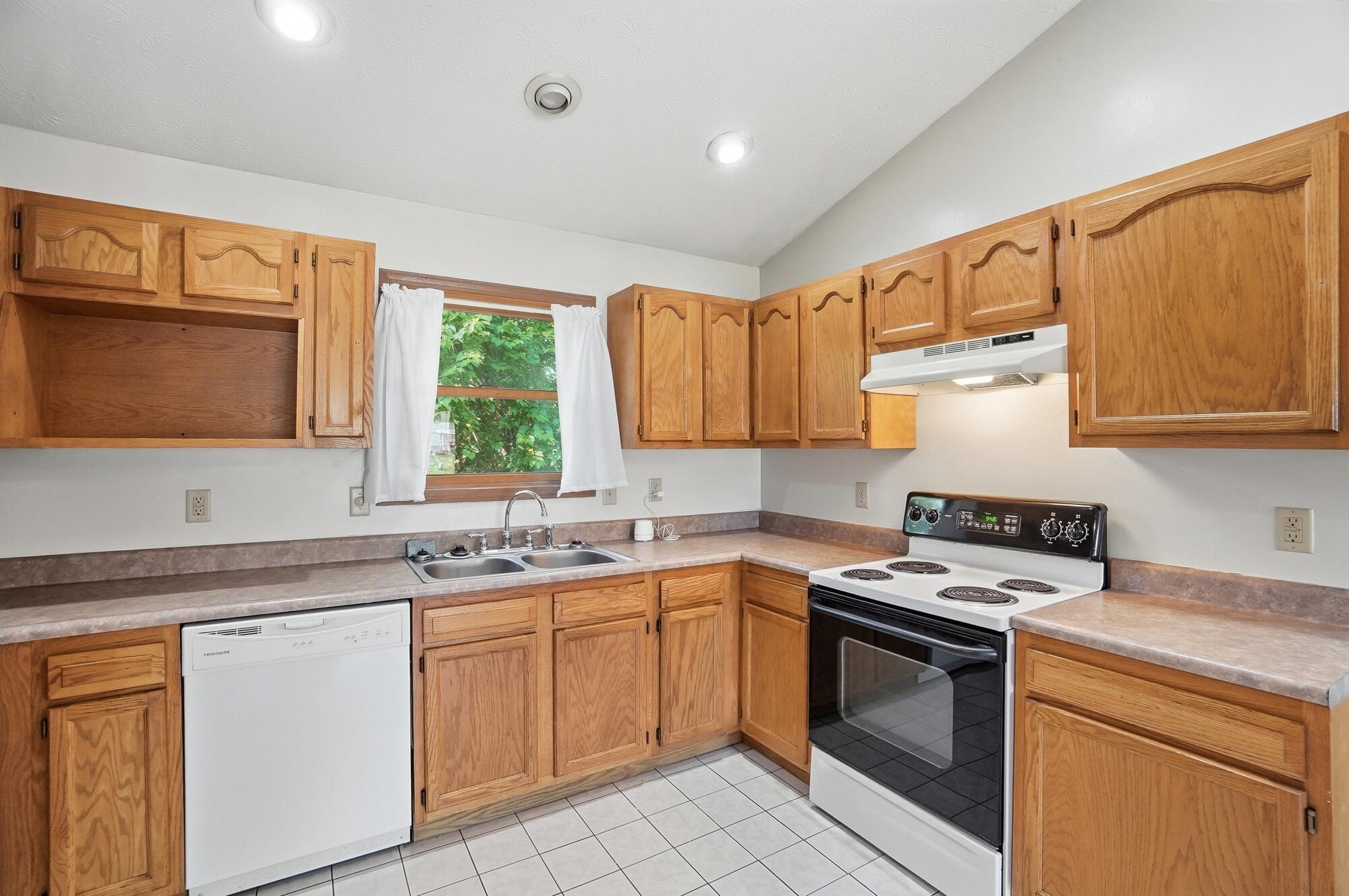 61 Kays Way, Xenia, Ohio 45385