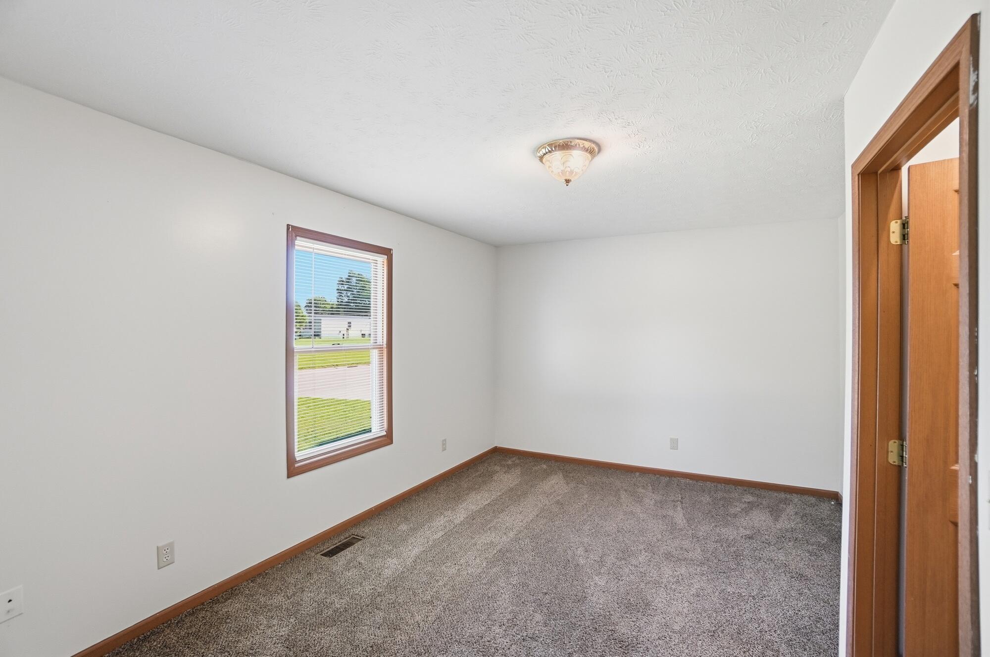 61 Kays Way, Xenia, Ohio 45385