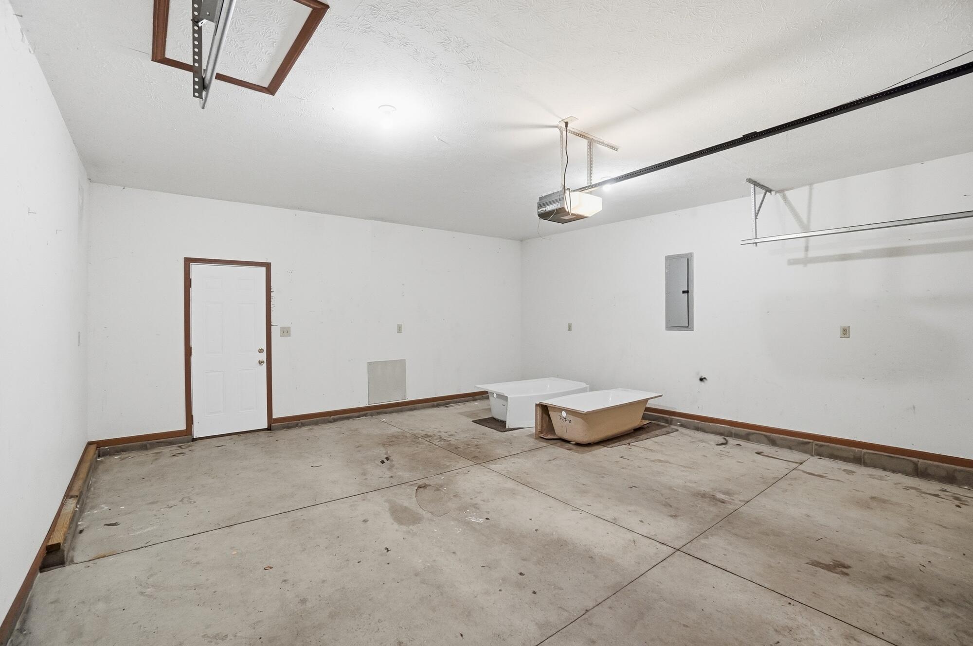 61 Kays Way, Xenia, Ohio 45385