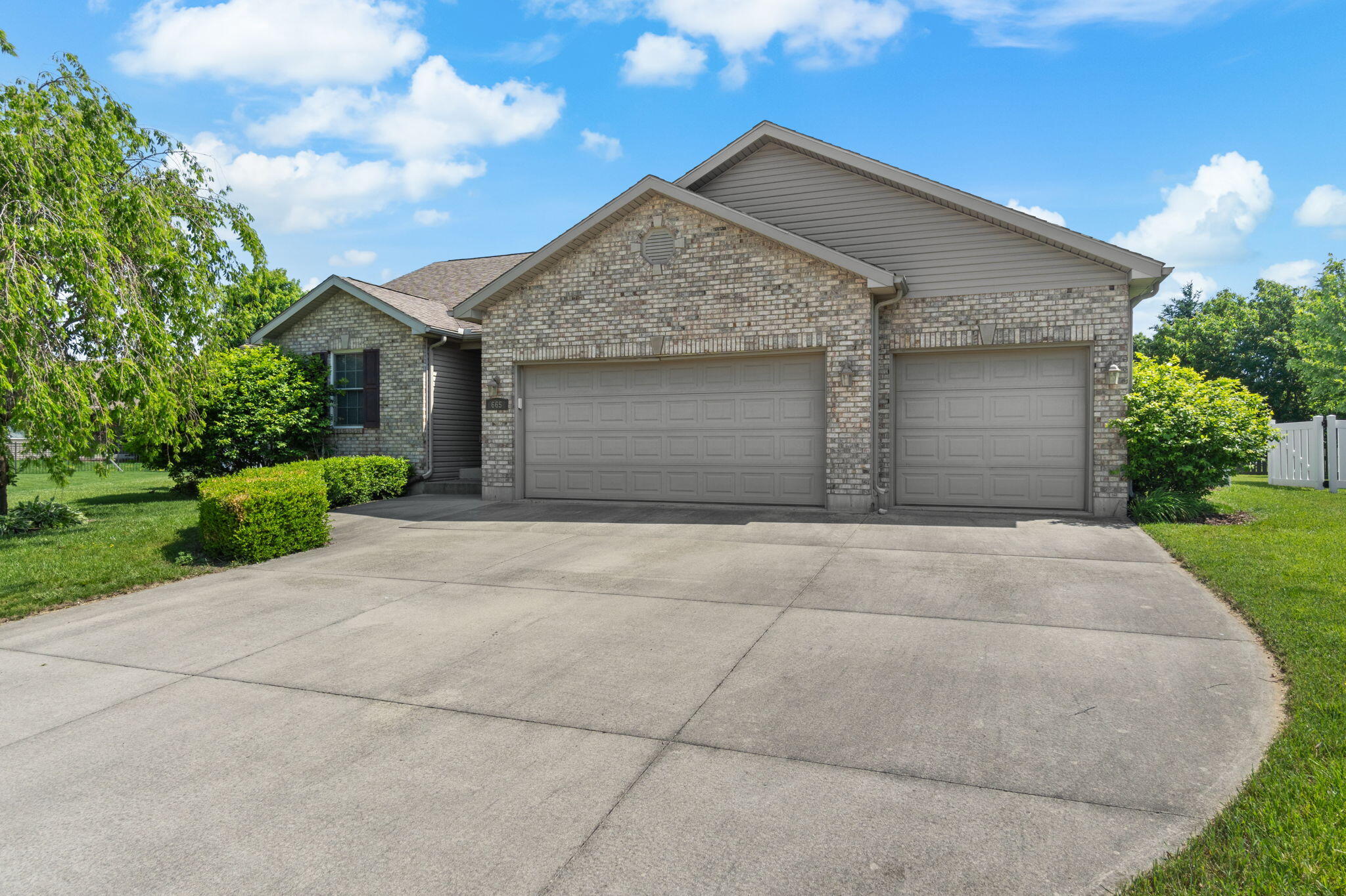 665 King Richard Court, Troy, Ohio 45373