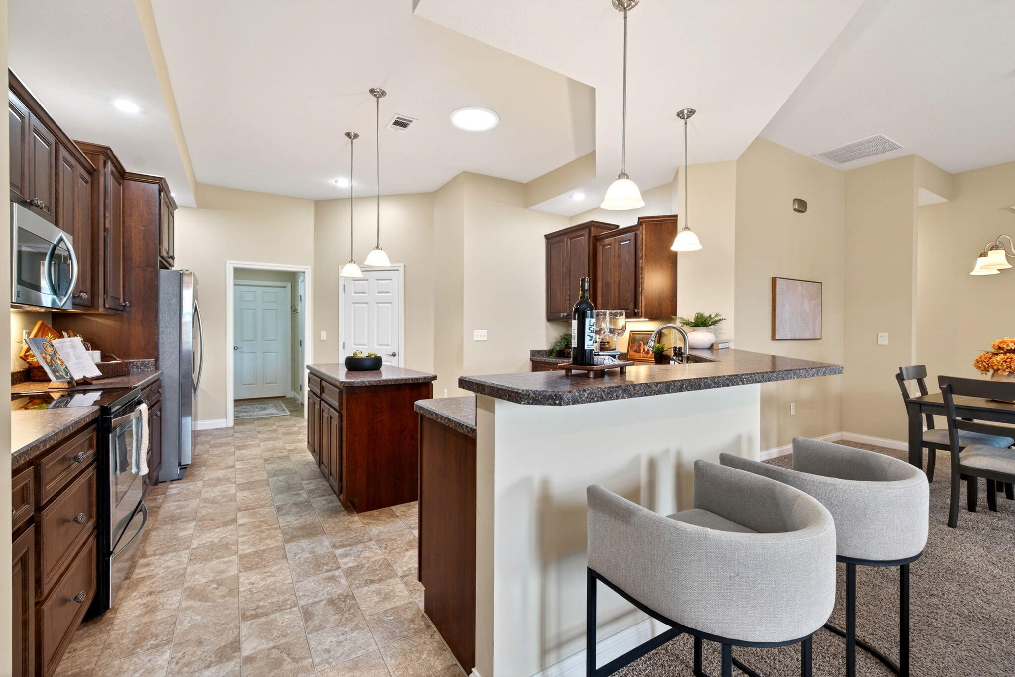 7049 Creekside Circle, Fairborn, Ohio 45324