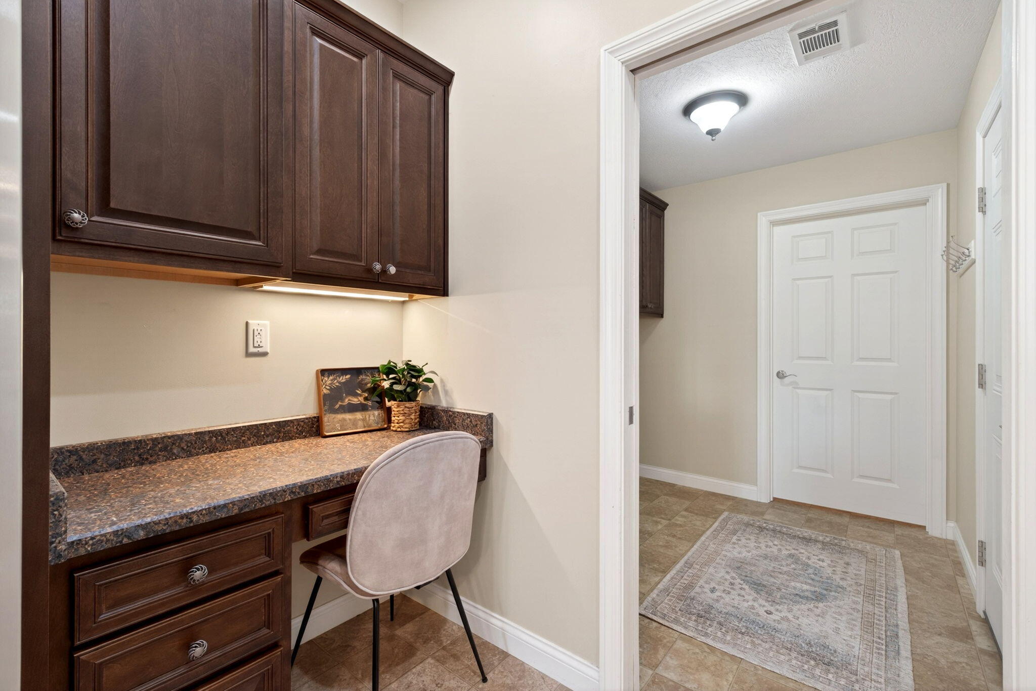 7049 Creekside Circle, Fairborn, Ohio 45324