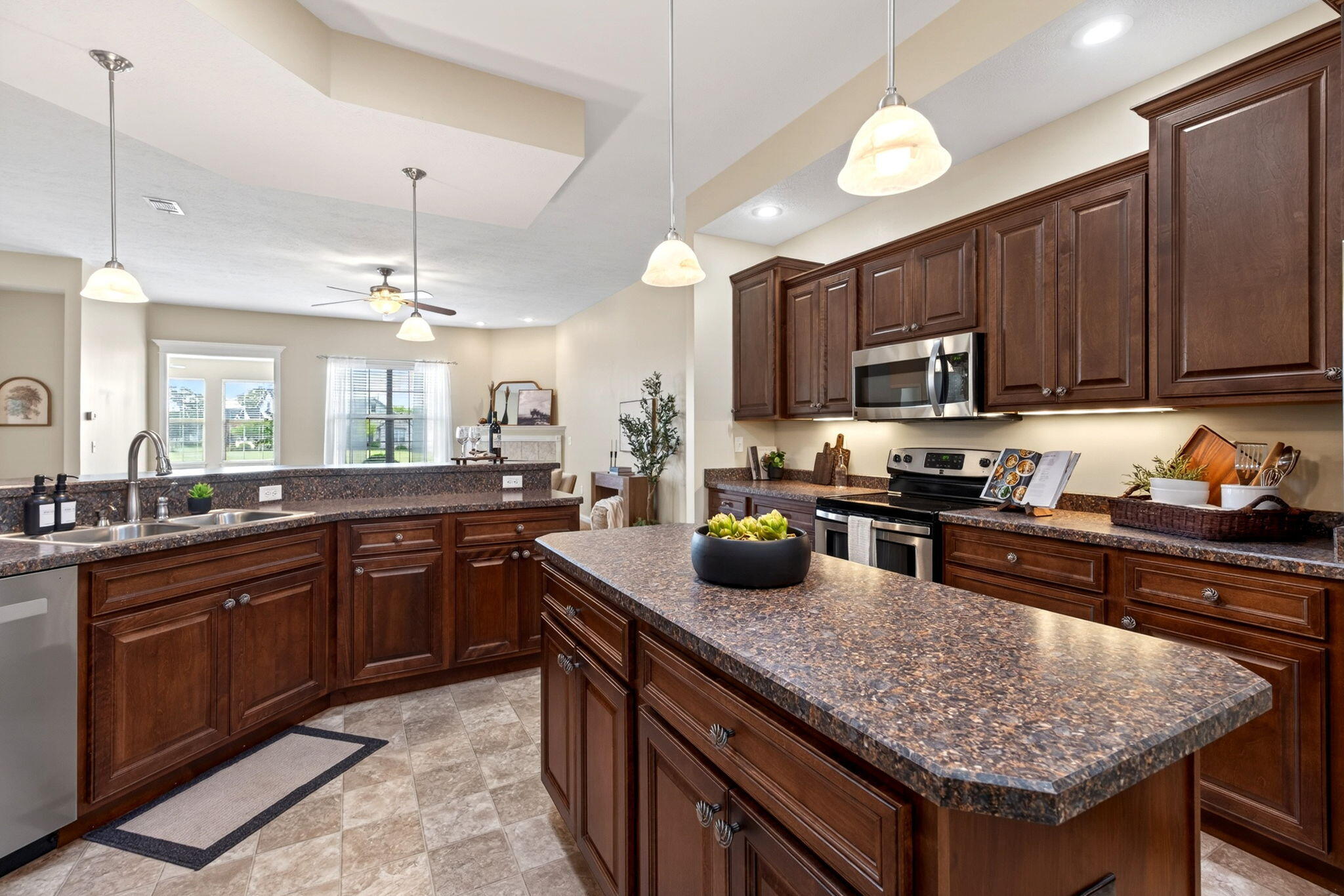 7049 Creekside Circle, Fairborn, Ohio 45324